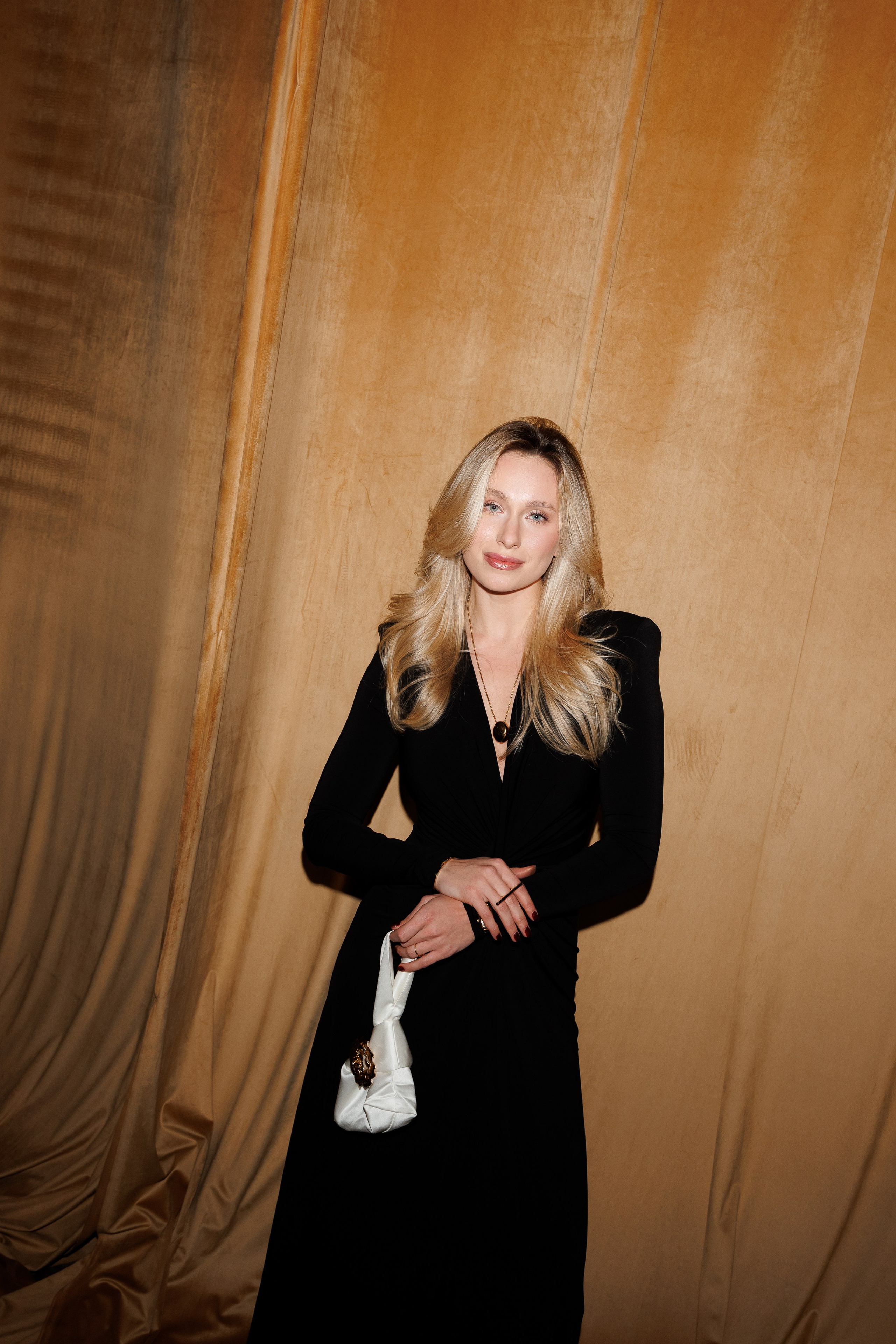 PARISIENNE. Lichi Fashion show. Aleksandr Tsukanov