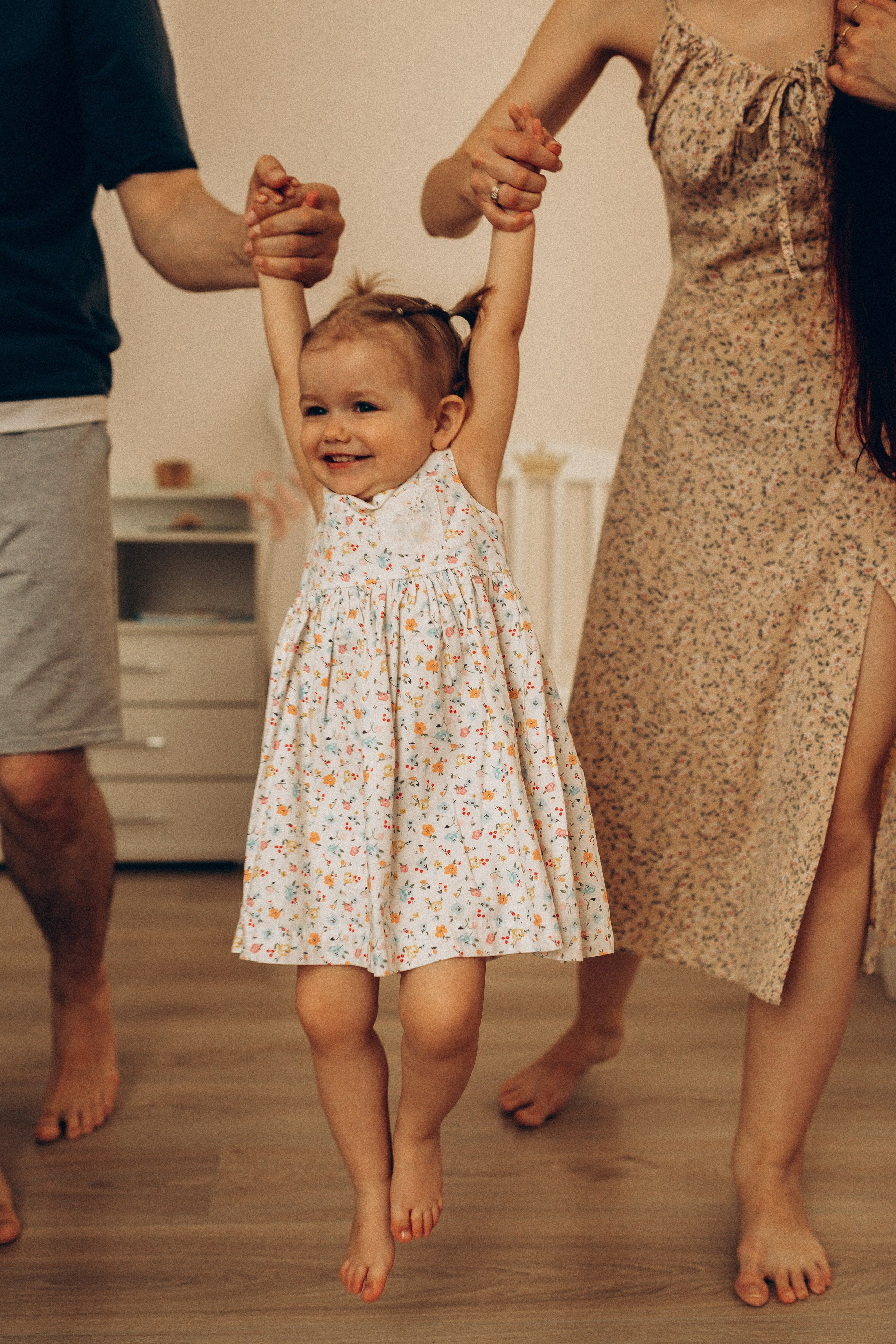 Мама и дочь: домашняя съёмка. Фотограф Санкт-Петербург Князева Елизавета