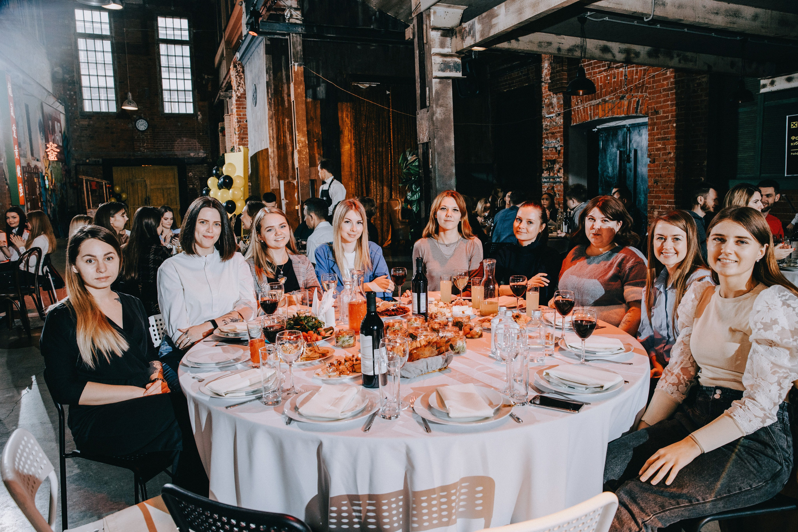 Корпоратив Райффайзен банка. АНДРЕЙ ШИРКАЛИН РЕПОРТАЖНЫЙ ФОТОГРАФ МОСКВА НА КОРПОРАТИВ, ДЕНЬ РОЖДЕНИЯ, БАНКЕТ, КОНФЕРЕНЦИЮ, ТИМБИЛДИНГ