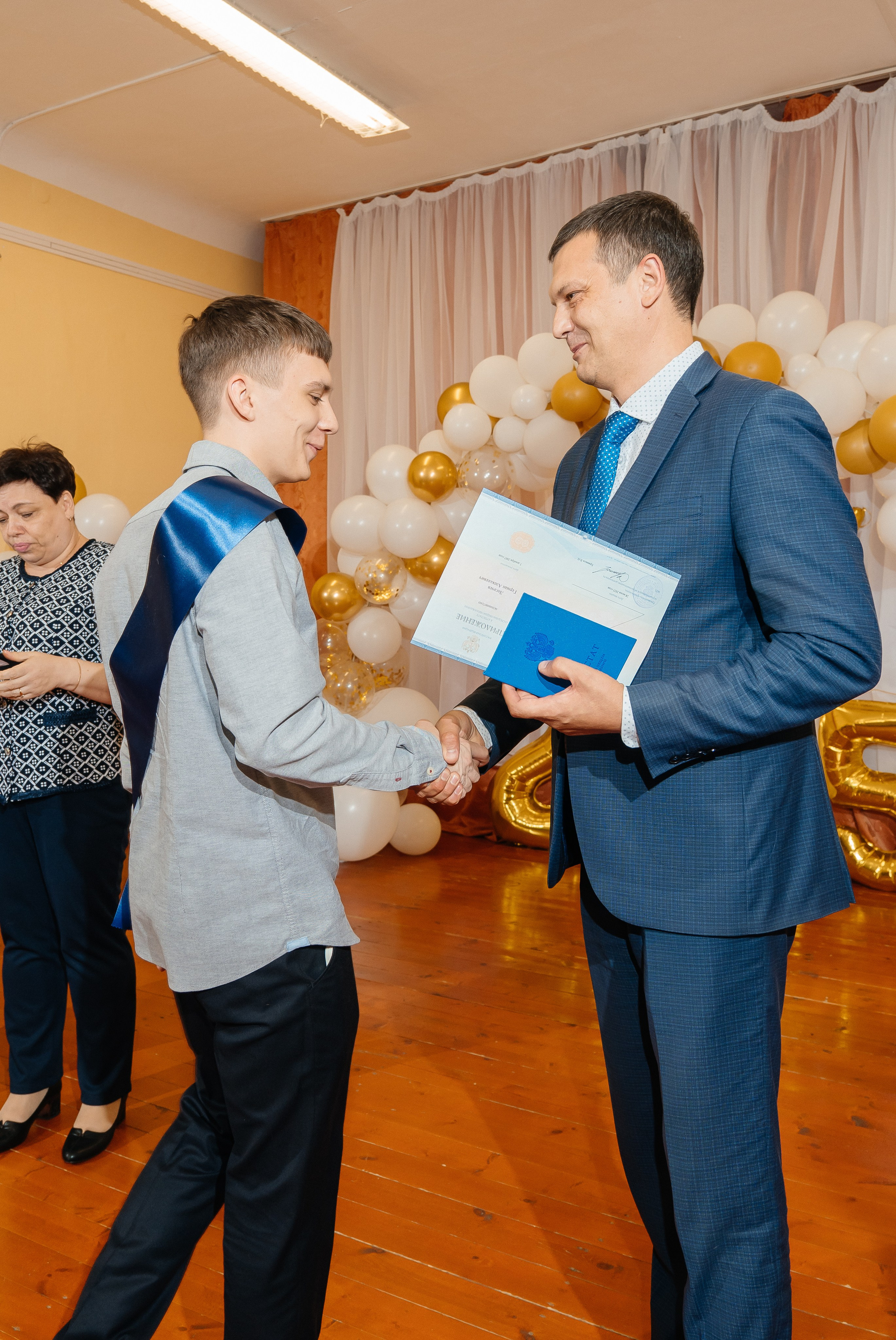 Школьные выпускные, линейки, банкеты. Семейный и LifeStyle фотограф в Жигулевске и Тольятти Рустам Ханмурзин