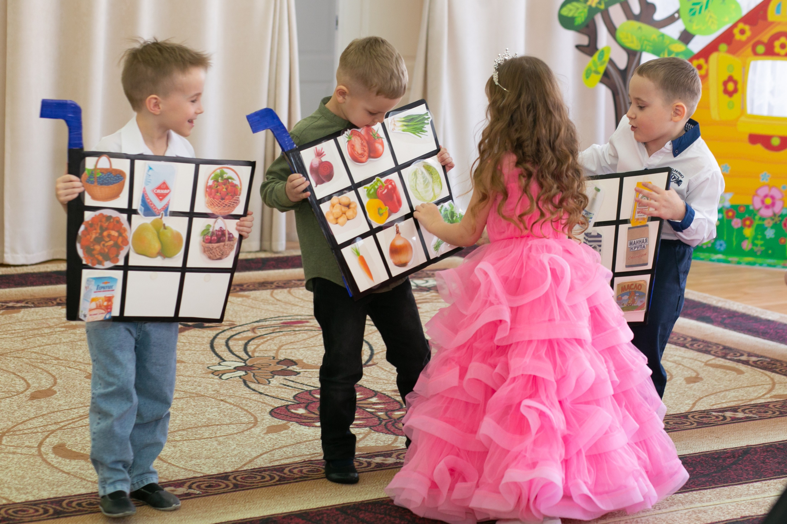 Выпускные и Утренники. Фотограф новорожденных и семейный фотограф НСО г. Бердск Марина Львова