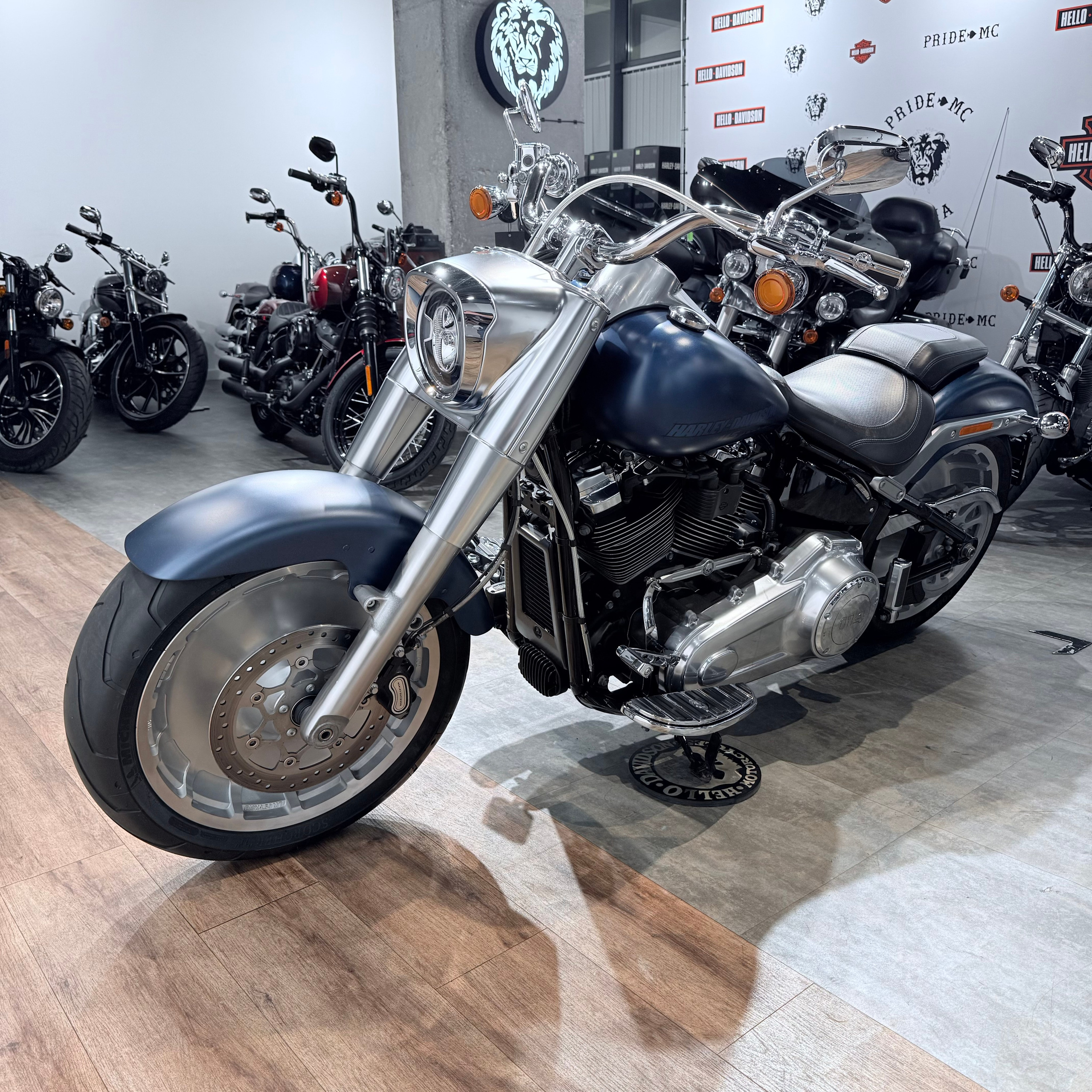 2018 Fat Boy 114 Bluе Dеnim 115 Yеars. Hello Davidson, Москва. Только хорошие мотоциклы…
