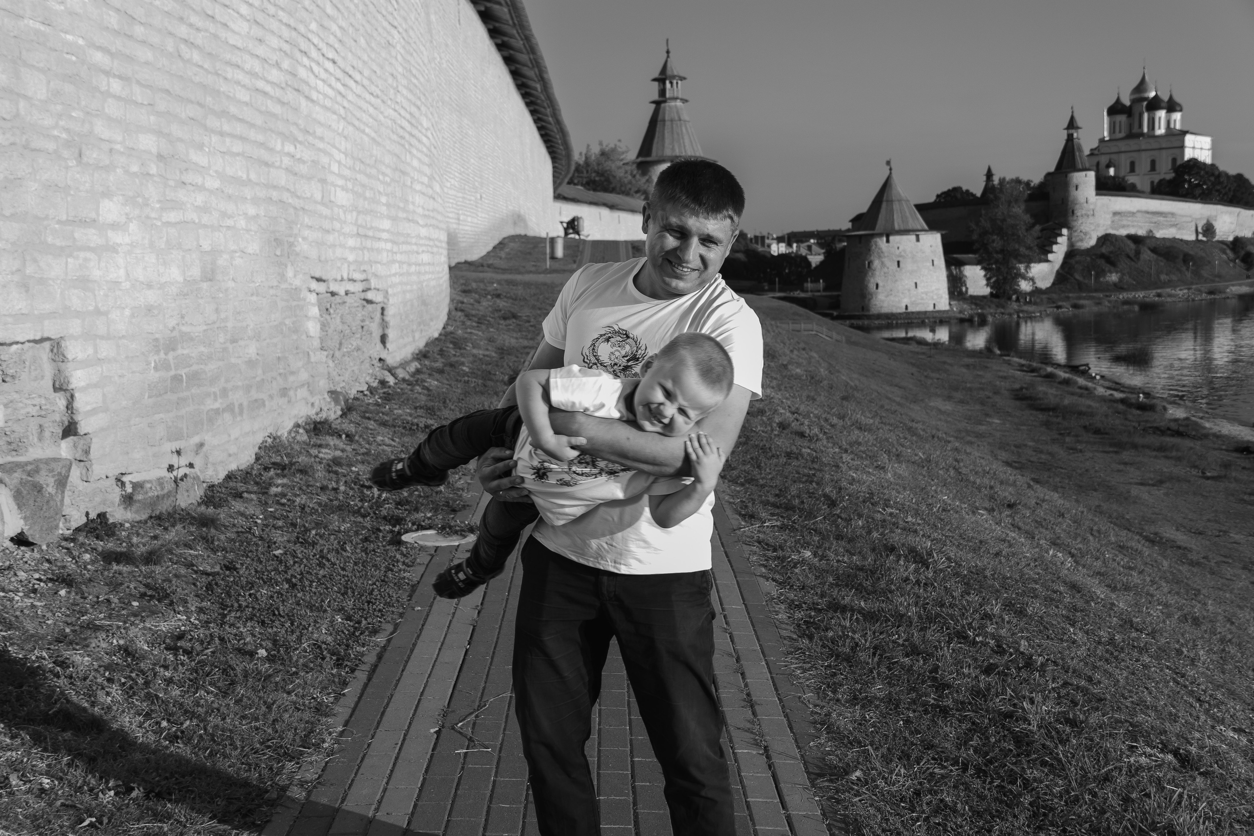 Семейная прогулка по Пскову. Фотограф Елена Зиновьева