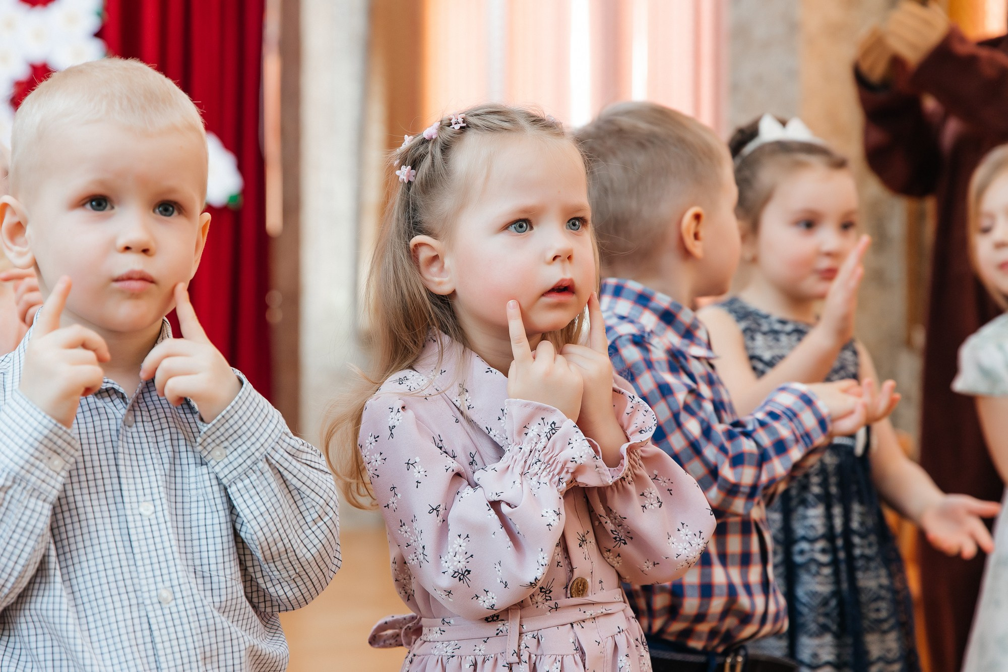 Детский сад № 93 — Утренник (07.03.2023). Свадебный и семейный фотограф Крамар Наталья