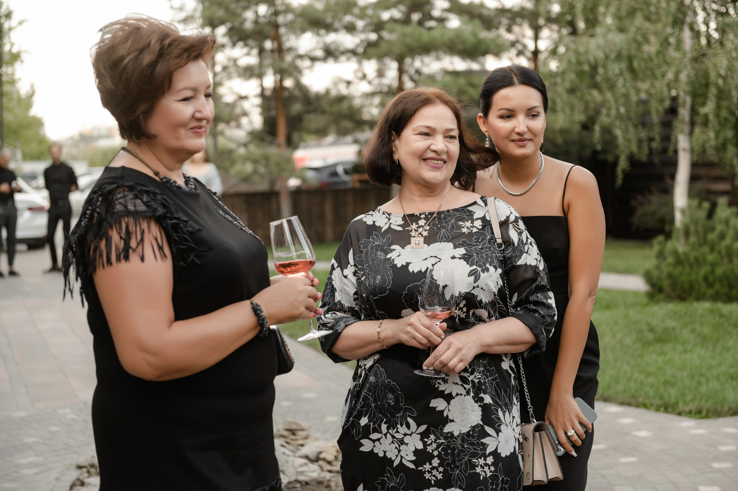 Свадебная фотосессия в Ростове комплекс ПарХаус. Свадебный фотограф в Ростове Максимов Максим