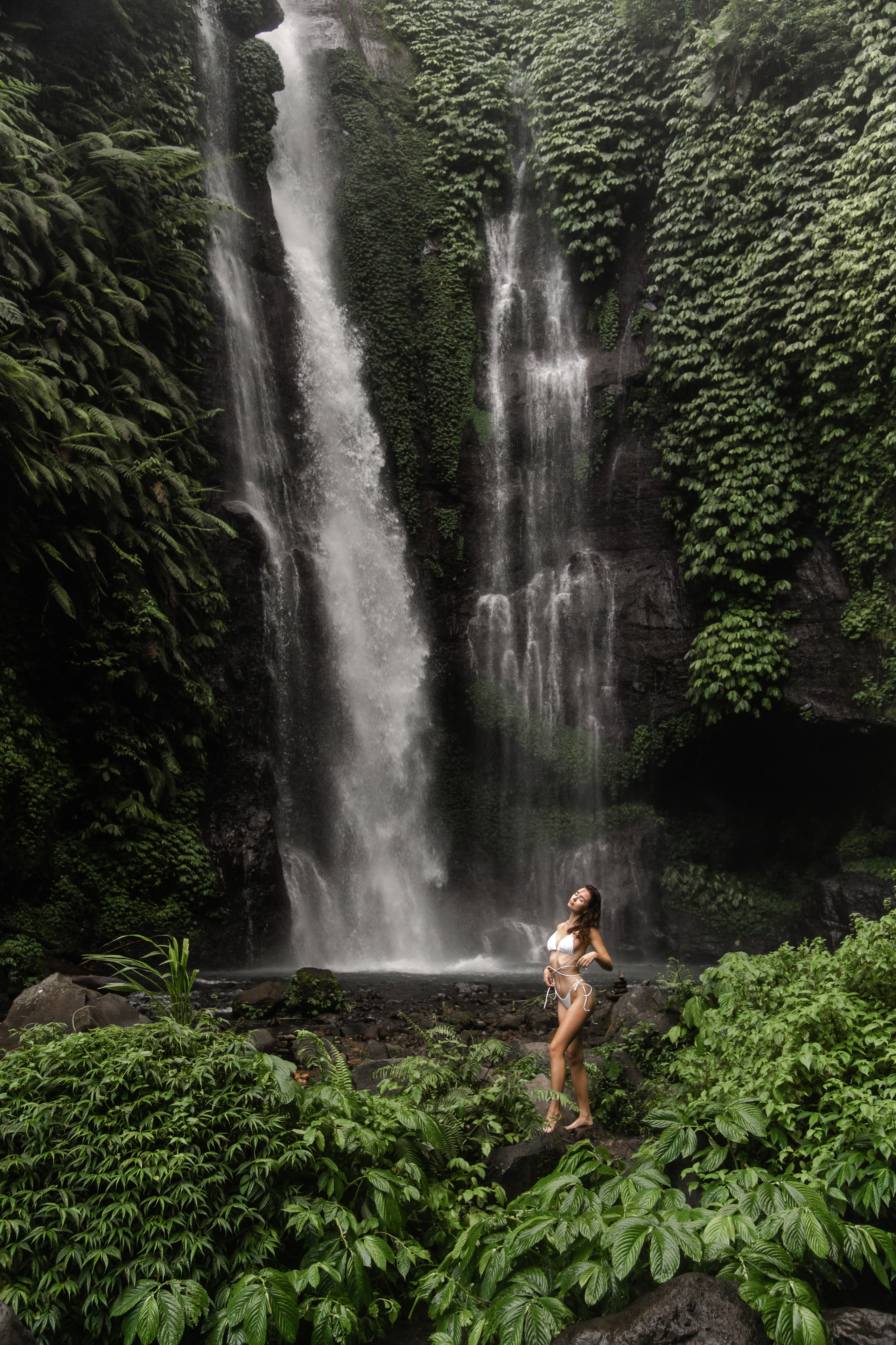 Водопад Секумпул на Бали. Свадебный фотограф в Ростове Максимов Максим