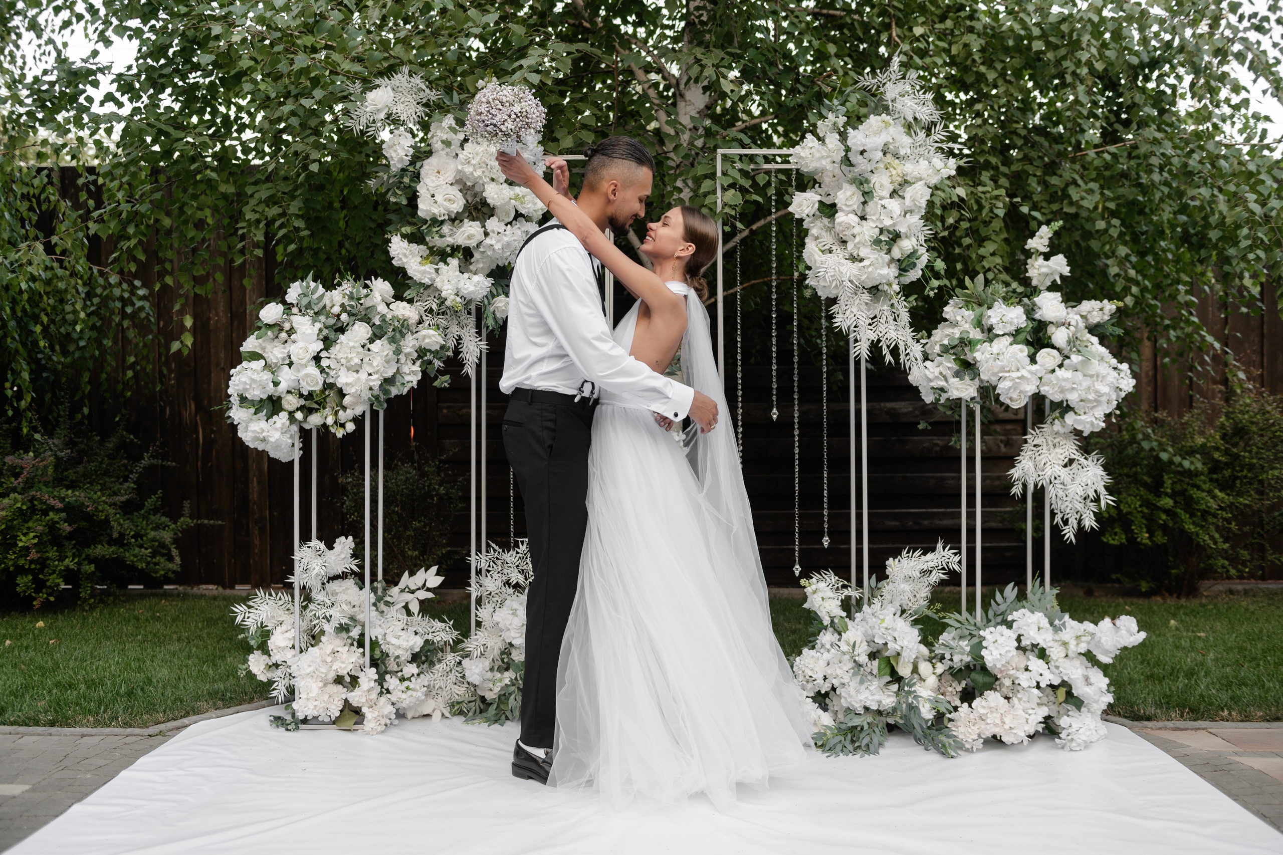 Свадебная фотосессия в Ростове комплекс ПарХаус. Свадебный фотограф в Ростове Максимов Максим