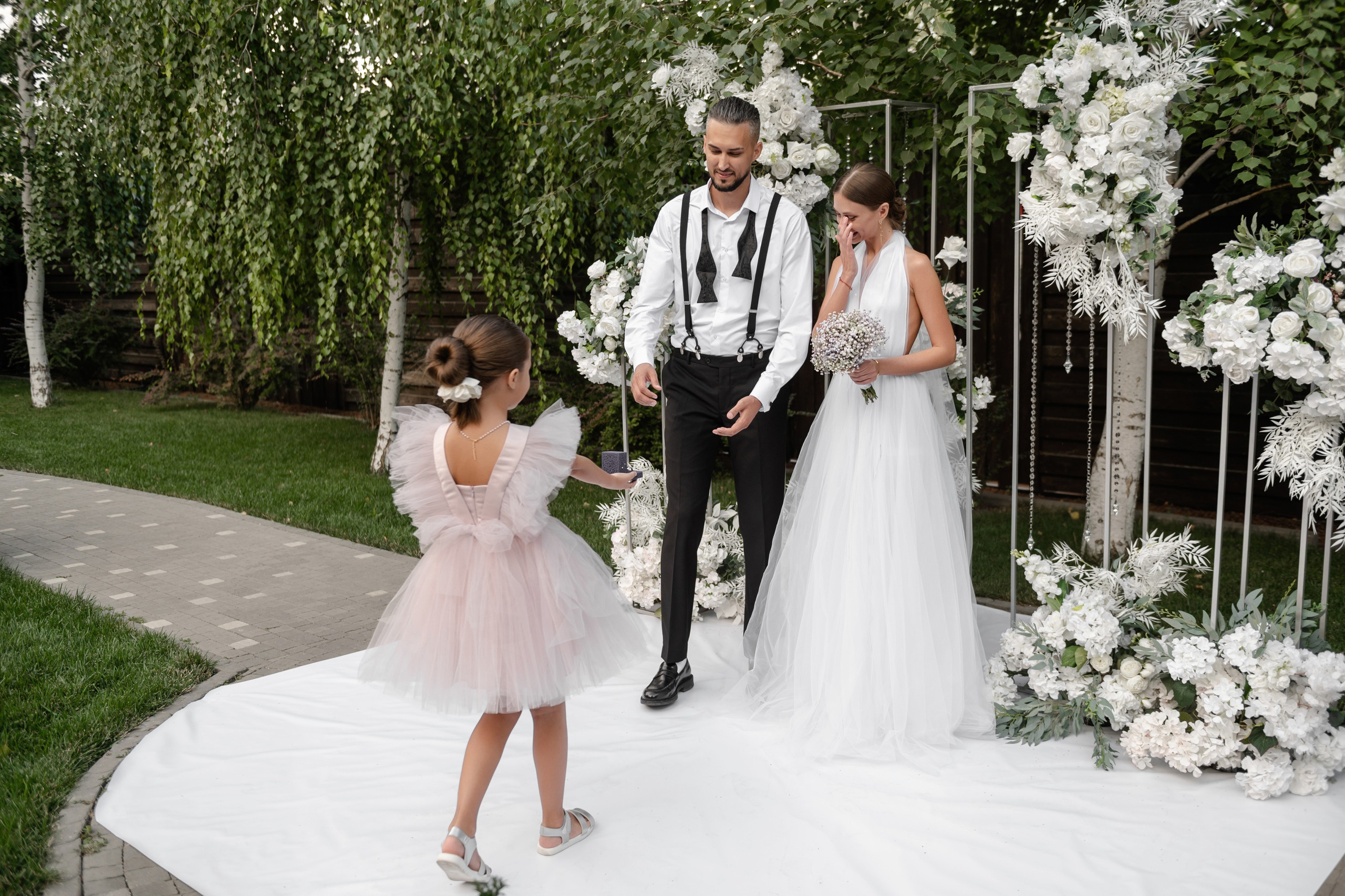 Свадебная фотосессия в Ростове комплекс ПарХаус. Свадебный фотограф в Ростове Максимов Максим