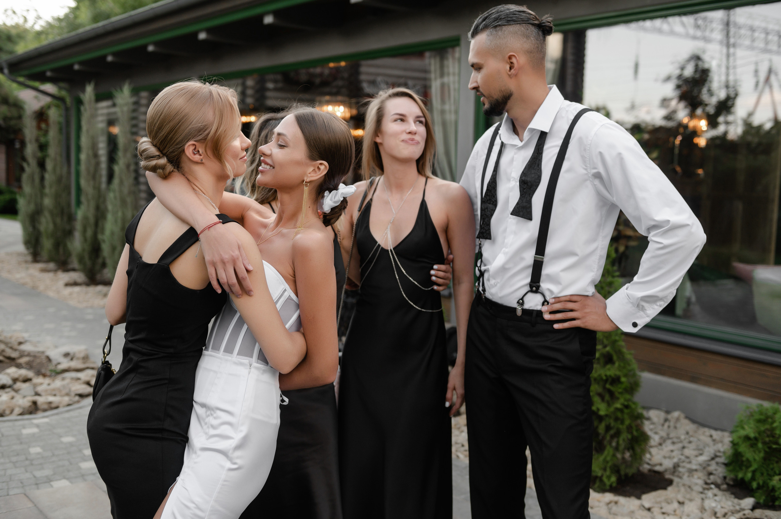 Свадебная фотосессия в Ростове комплекс ПарХаус. Свадебный фотограф в Ростове Максимов Максим