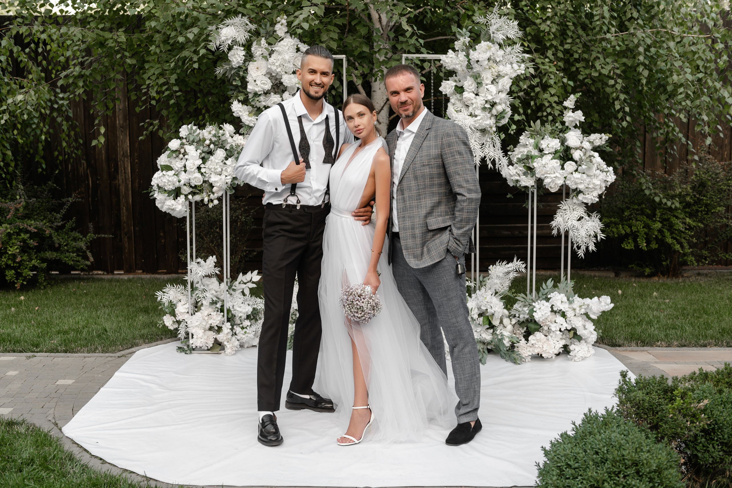 Свадебная фотосессия в Ростове комплекс ПарХаус. Свадебный фотограф в Ростове Максимов Максим