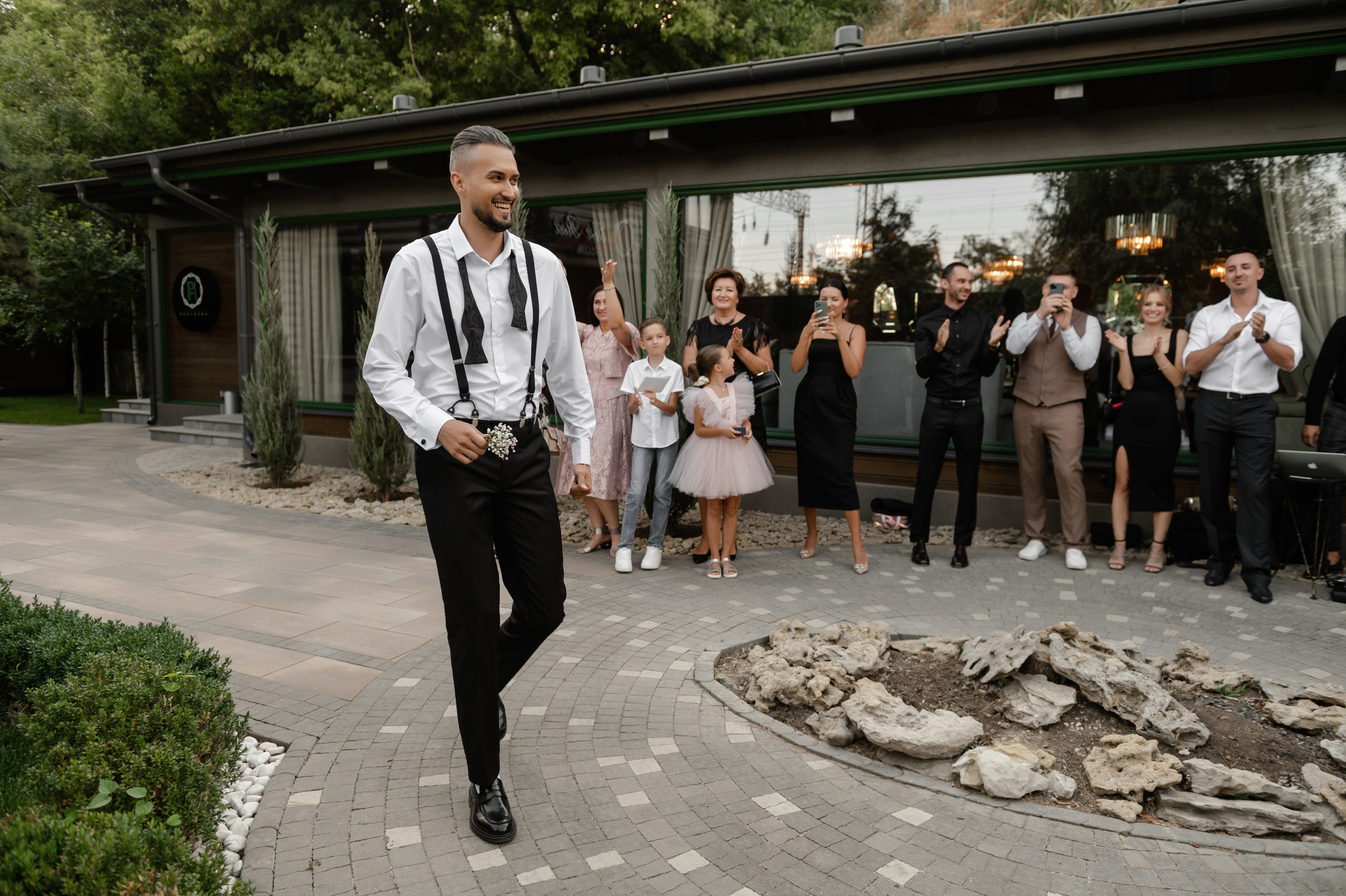 Свадебная фотосессия в Ростове комплекс ПарХаус. Свадебный фотограф в Ростове Максимов Максим