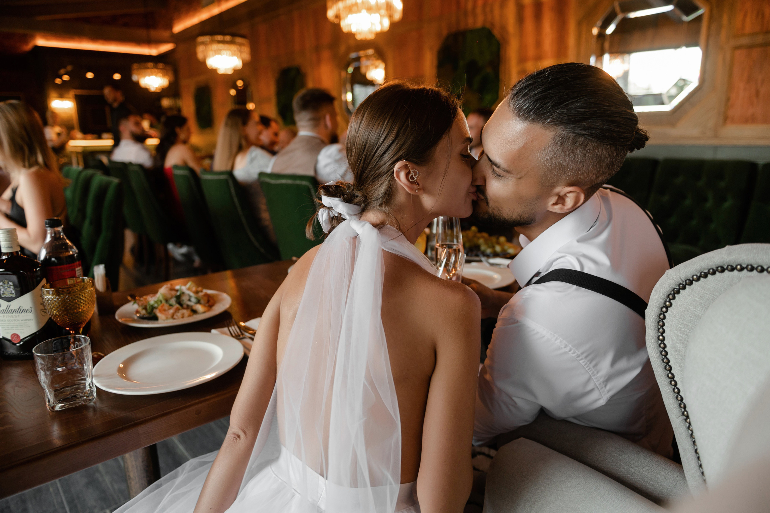 Свадебная фотосессия в Ростове комплекс ПарХаус. Свадебный фотограф в Ростове Максимов Максим