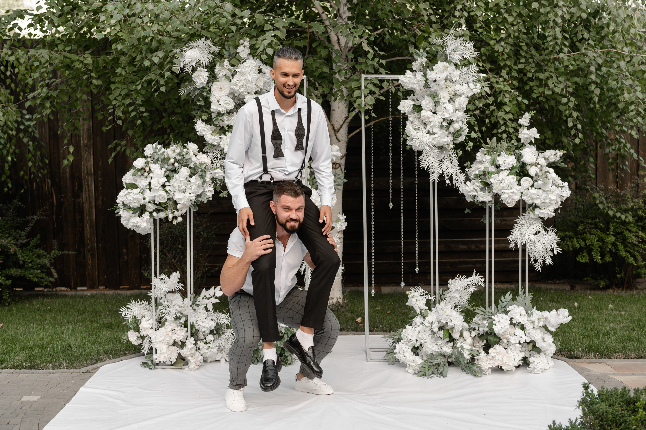 Свадебная фотосессия в Ростове комплекс ПарХаус. Свадебный фотограф в Ростове Максимов Максим