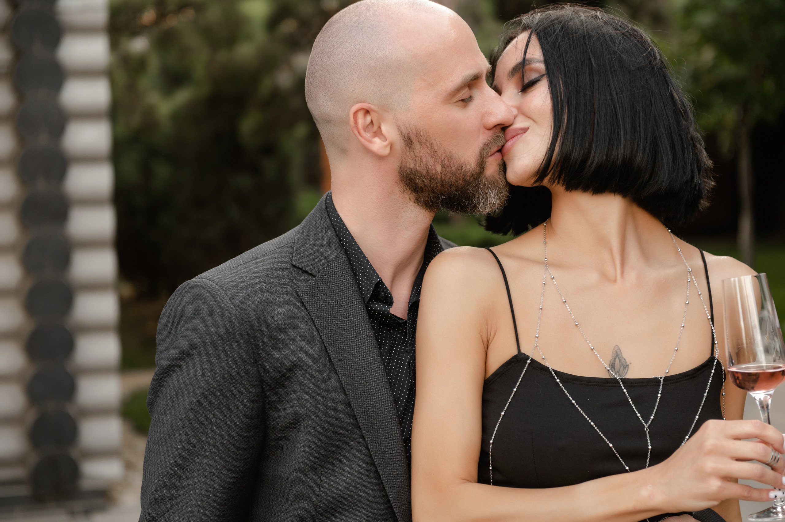 Свадебная фотосессия в Ростове комплекс ПарХаус. Свадебный фотограф в Ростове Максимов Максим