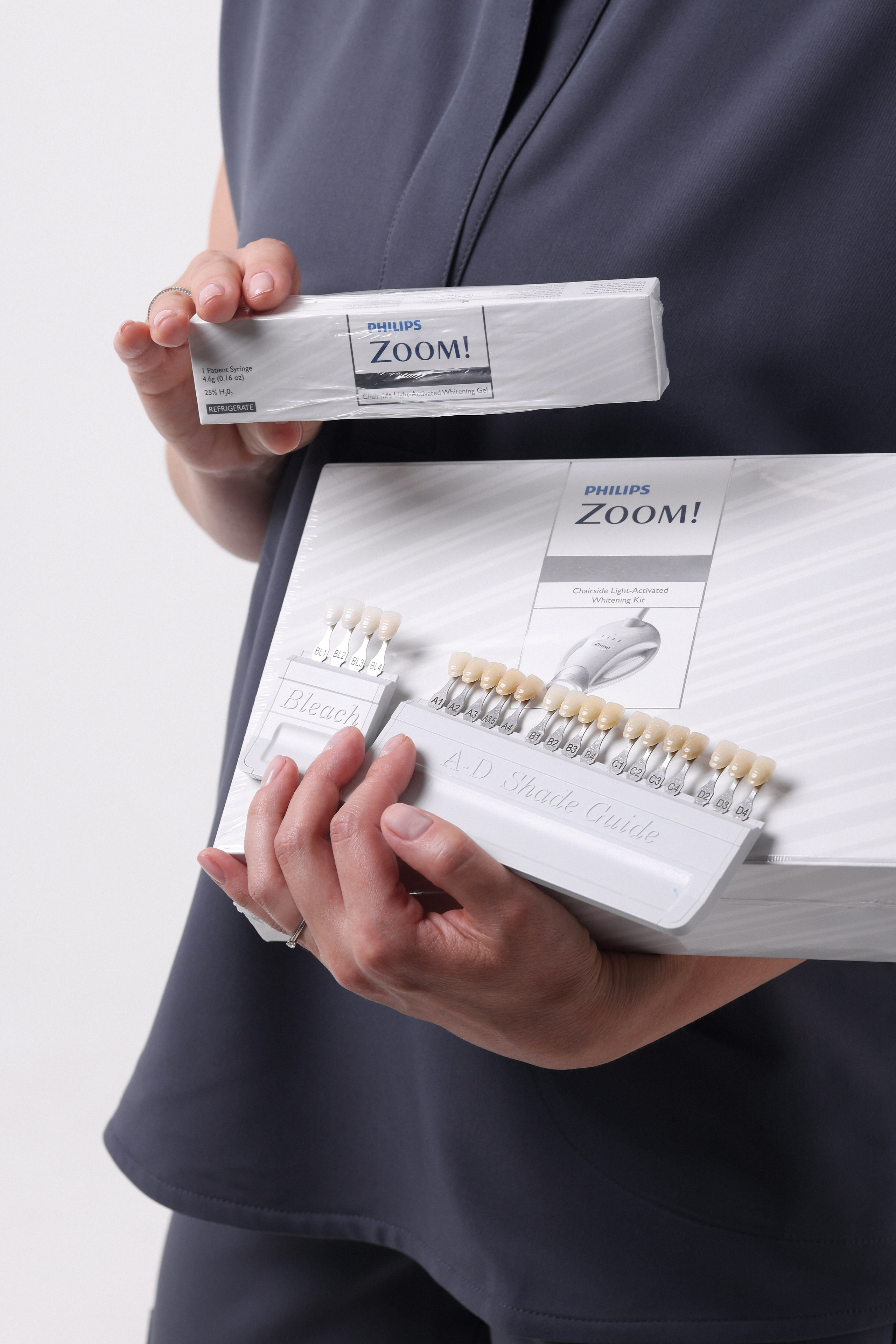 Фото имплантов, стоматология, фотосессия в студии.