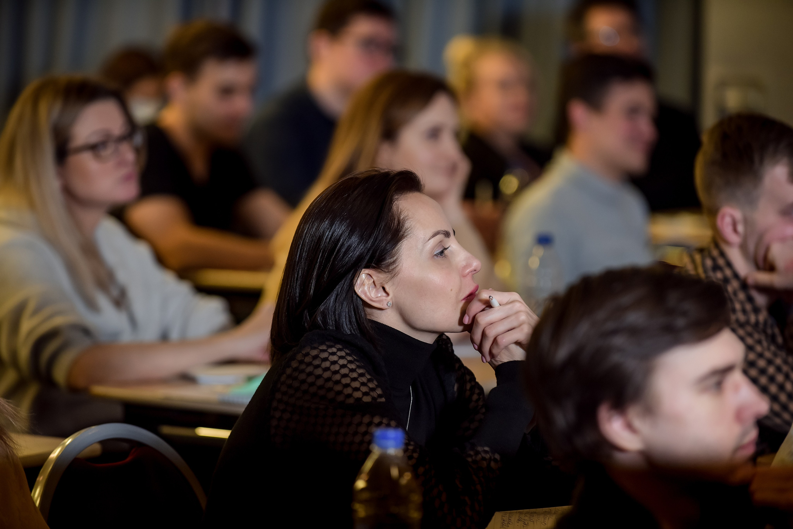 Курсы и тренинги. Анастасия Петрович фотограф, фотокорреспондент в Москве и Санкт-Петербурге. Фотосъёмка репортажа, мероприятия, корпоративная съёмка, контент