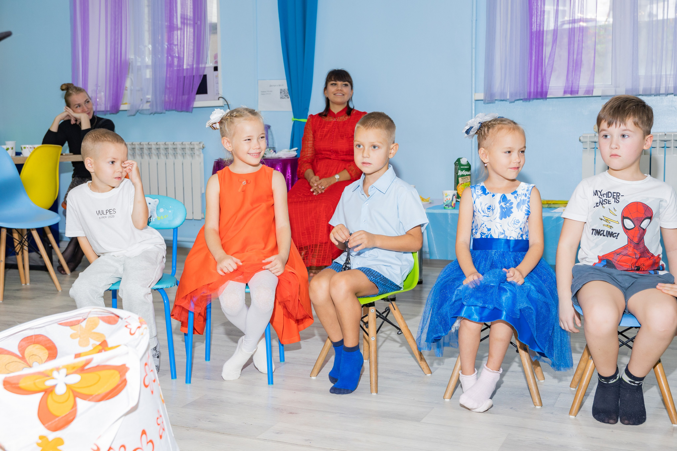 День Рождение в детском центре Качели. Выпускные альбомы во Владивостоке