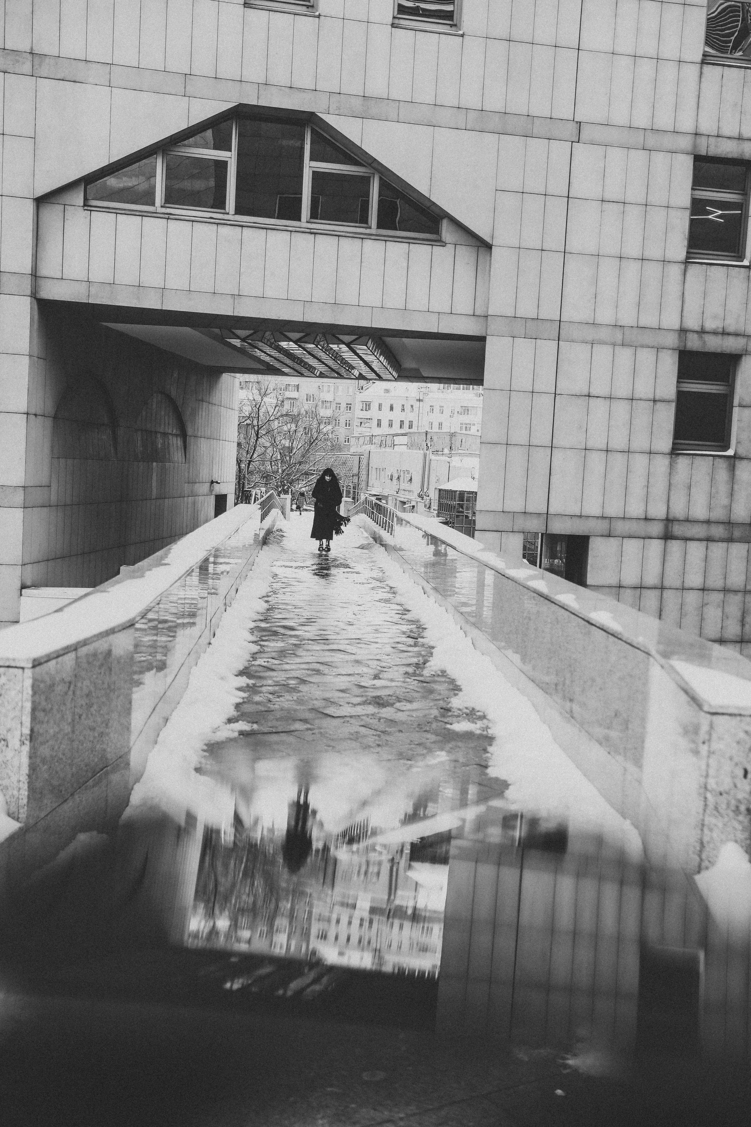 Женские фотосессии в студии с одеждой и визажистом