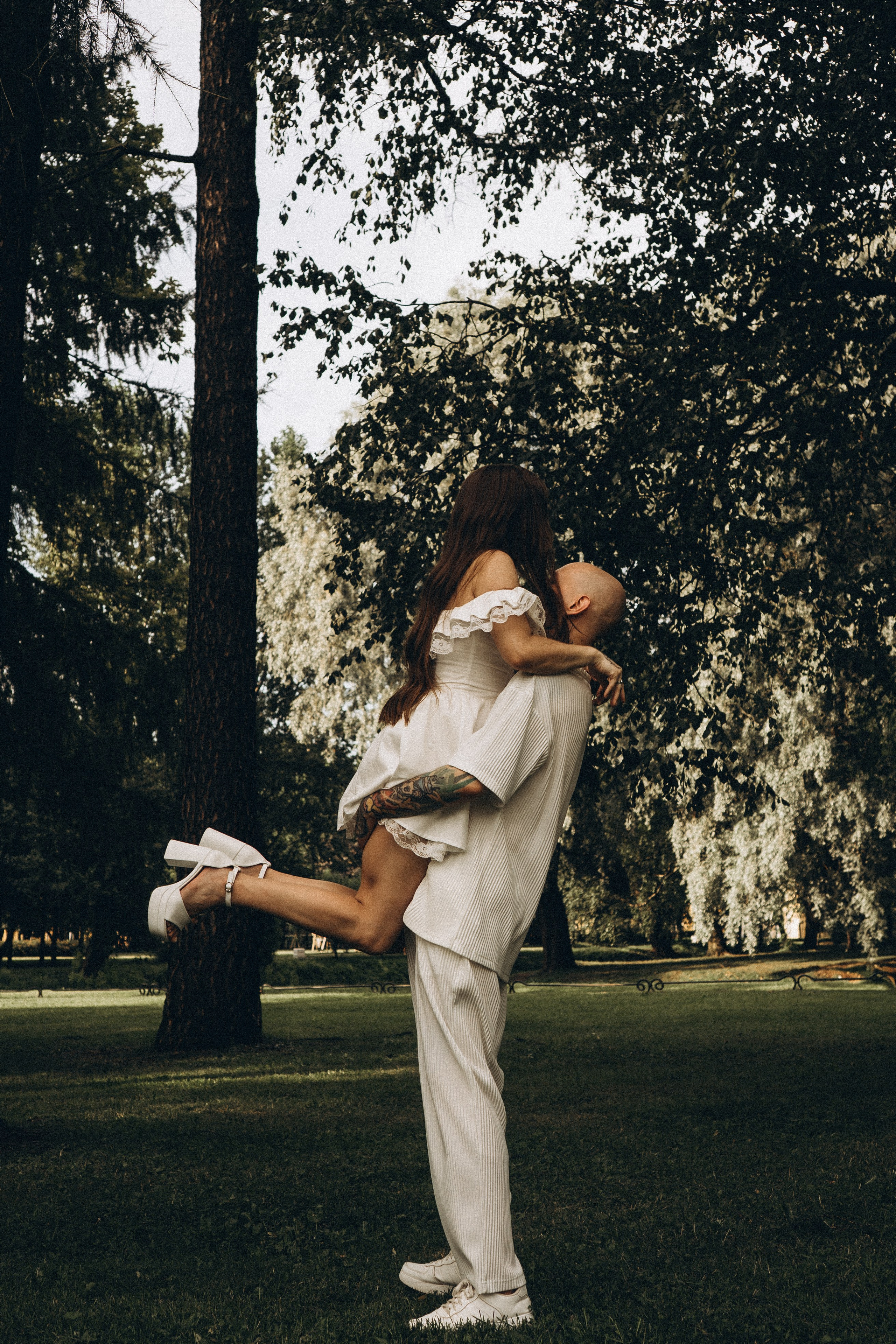 СВАДЕБНАЯ ПРОГУЛКА ПО ТАВРИЧЕСКОМУ САДУ И НЕВСКОЙ РАТУШЕ. Профессиональный фотограф, Санкт-Петербург — Виктория Богомолова