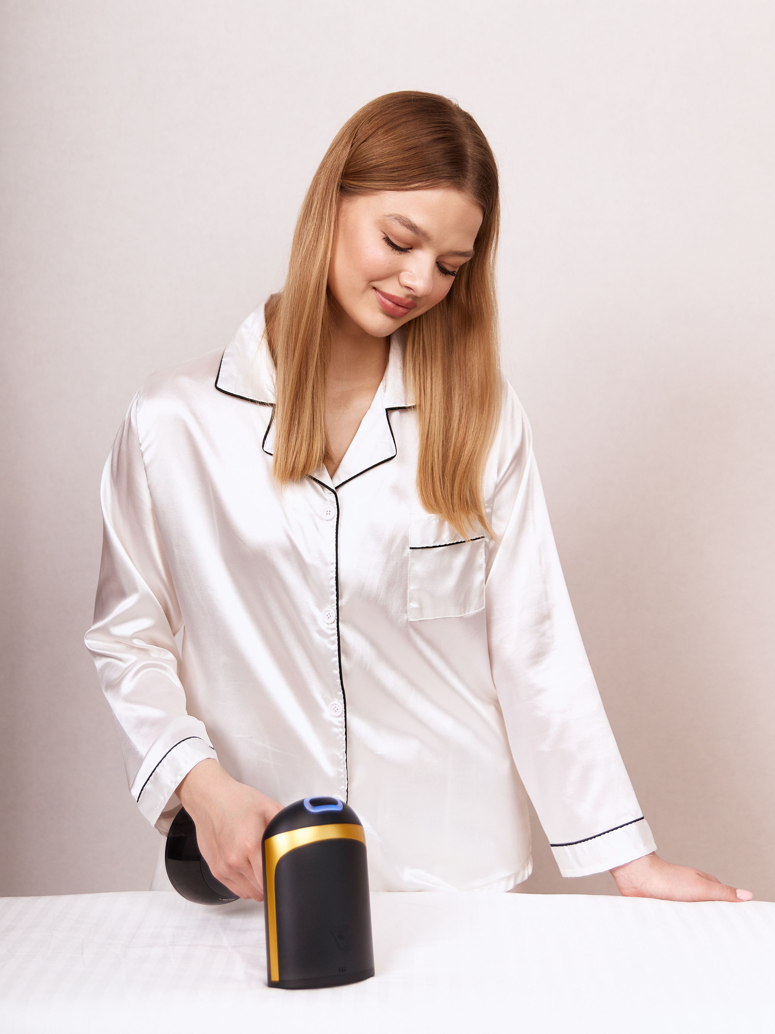 Фотосъемка товаров для дома с моделью в Ростове-на-Дону. Предметный и бизнес фотограф в Ростове-на-Дону Александра Степанова