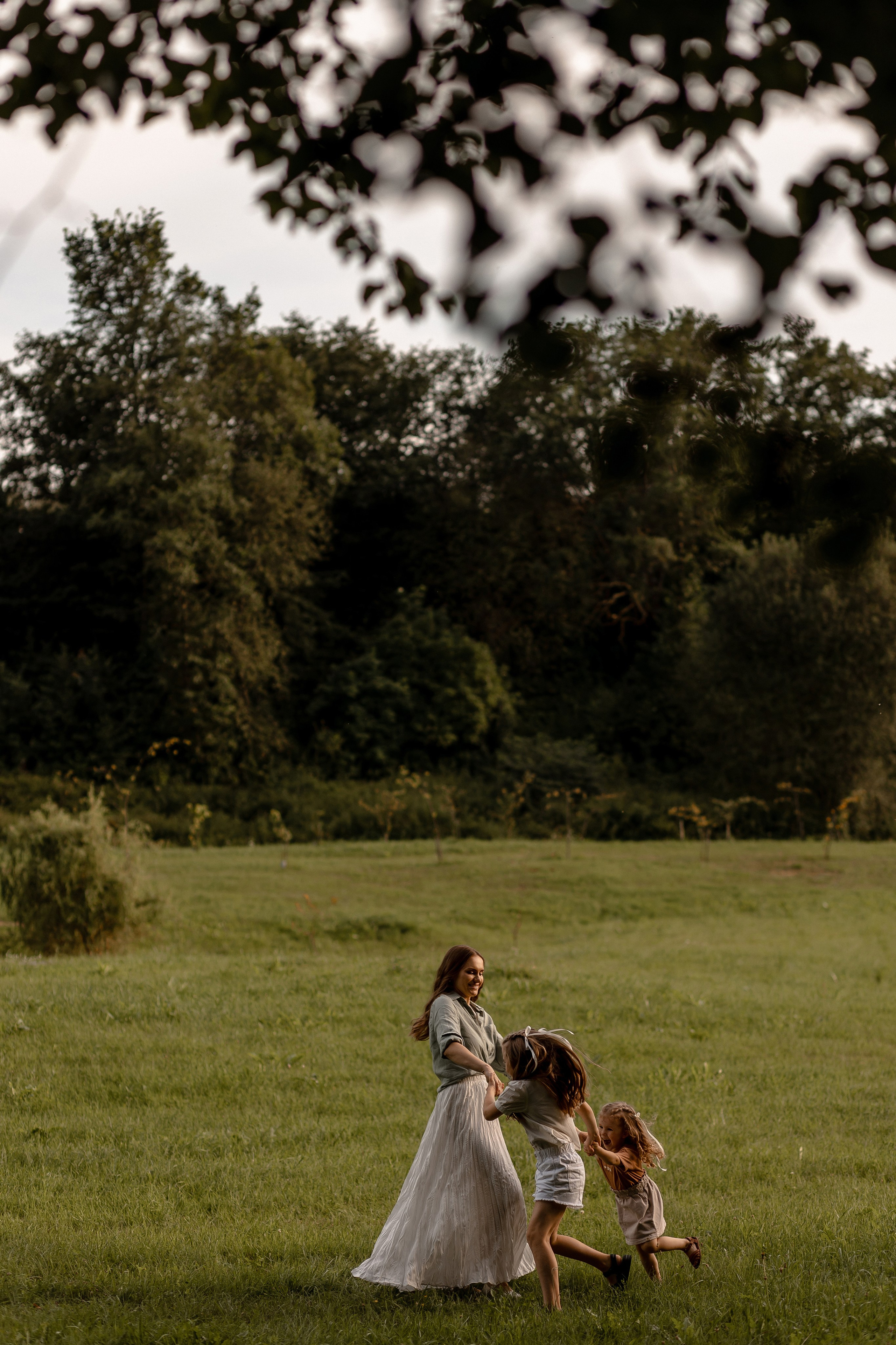 Юлия, Оливия, Эмилия. Свадебный фотограф Елена Ловцевич