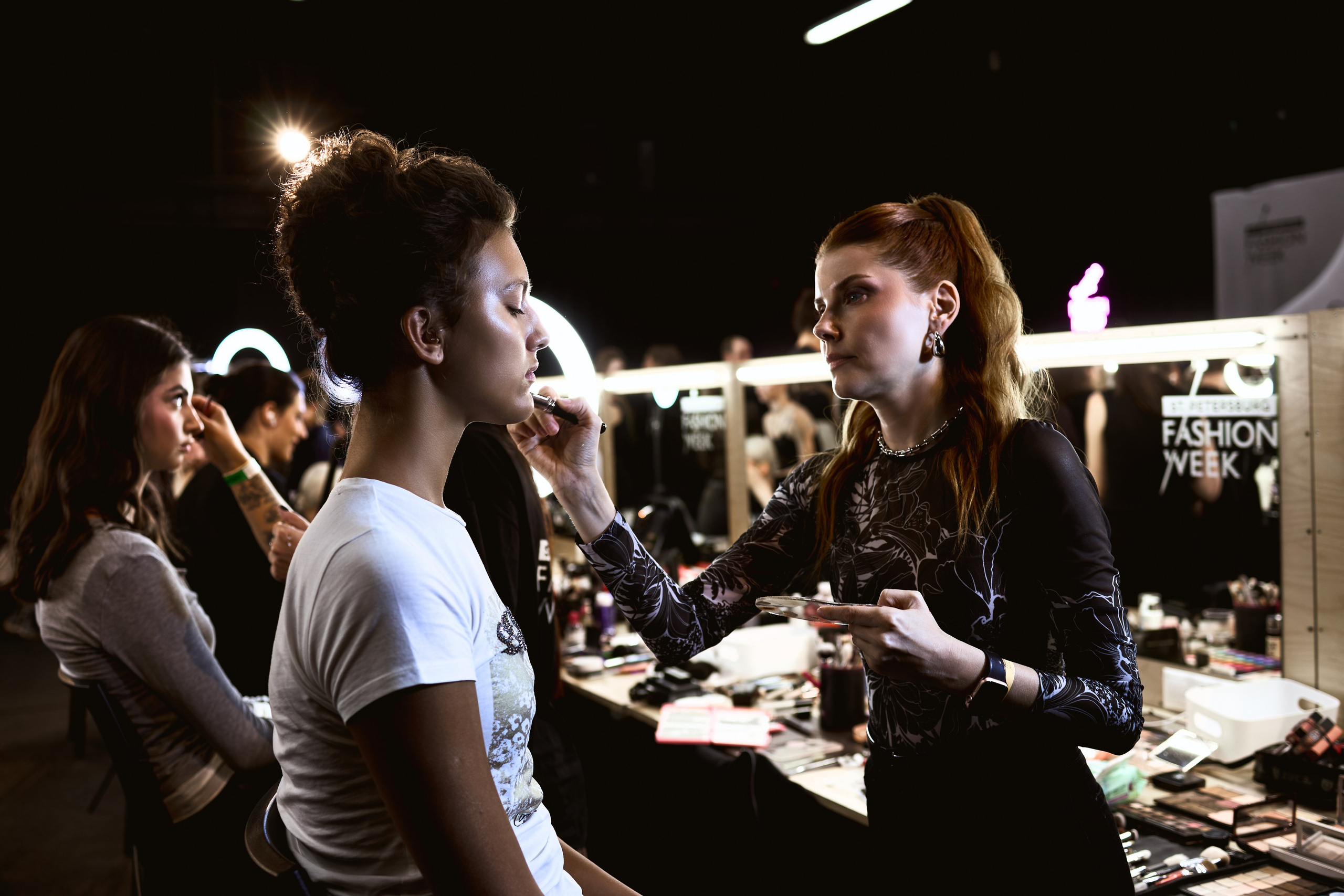 SPbFW’26 Backstage 10 oct. Приветствую, я Стефания. Снимаю в Петербурге. Провожу клиентские съёмки в стиле fashion