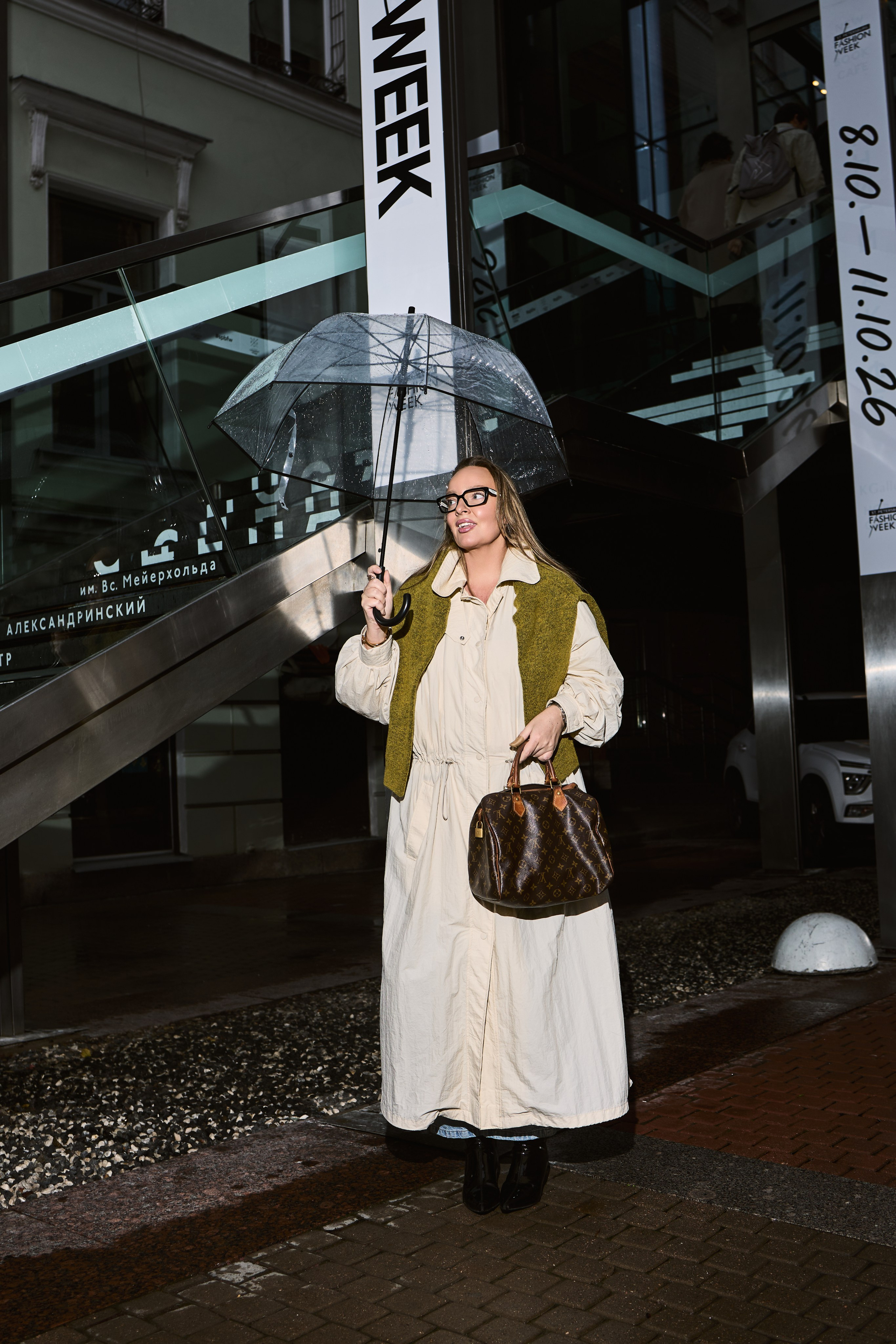SPbFW’26 fall street. Приветствую, я Стефания. Снимаю в Петербурге. Провожу клиентские съёмки в стиле fashion