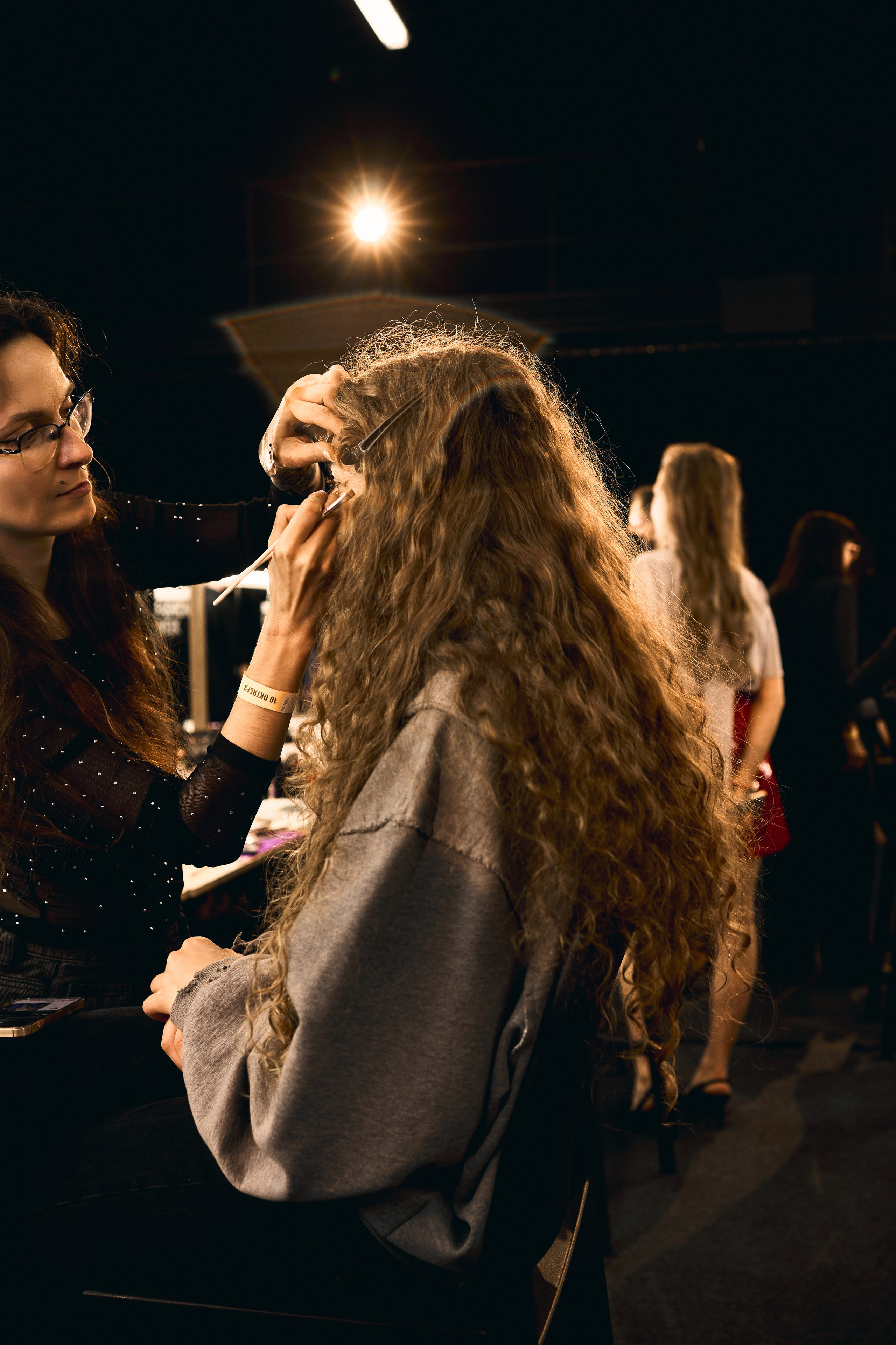 SPbFW’26 Backstage 10 oct. Приветствую, я Стефания. Снимаю в Петербурге. Провожу клиентские съёмки в стиле fashion