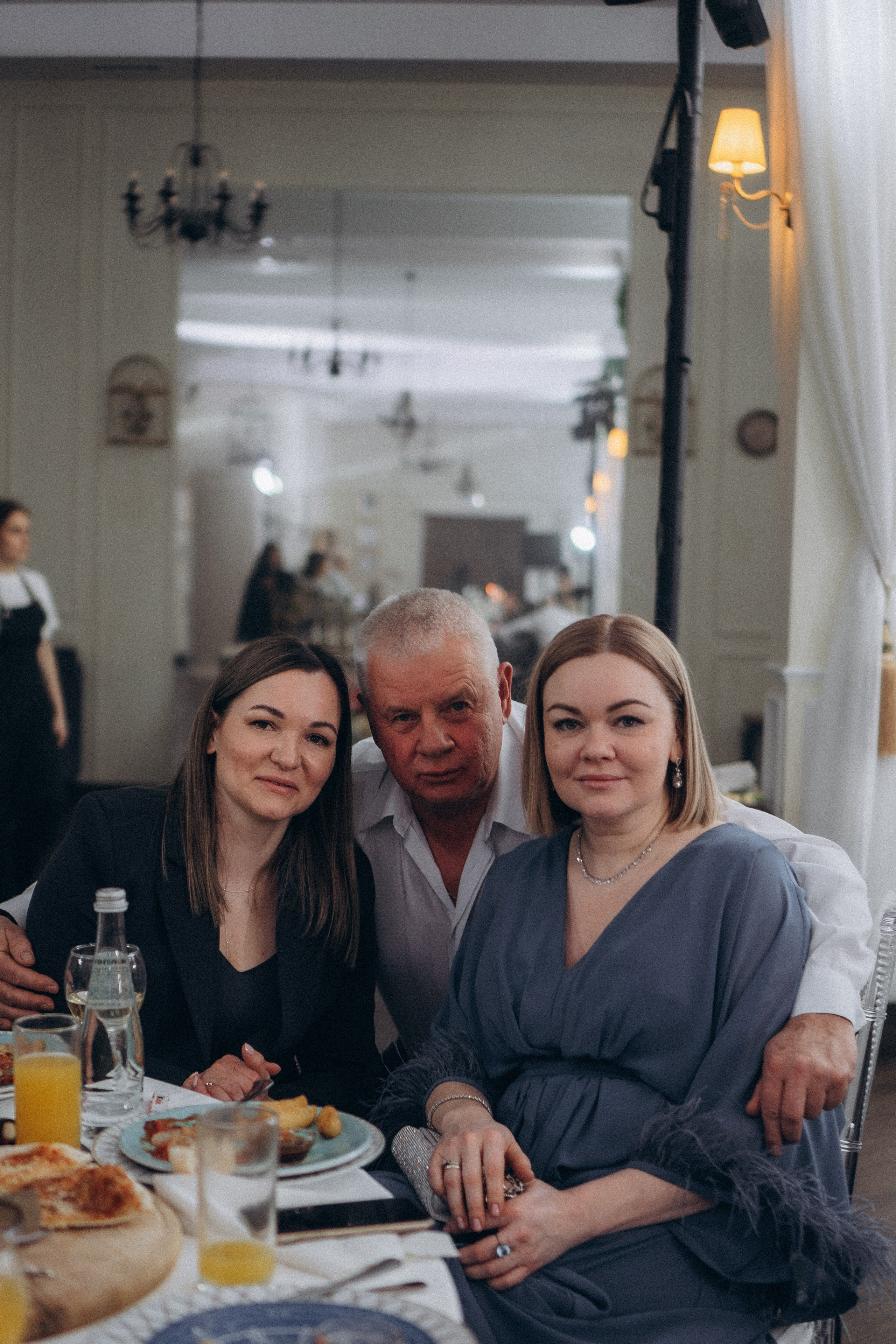 СЬЕМКА СВАДЕБНОГО БАНКЕТА (СНЯТО В СИБИРЕ В НИЖНЕВАРТОВСКЕ). Профессиональный фотограф, Санкт-Петербург — Виктория Богомолова