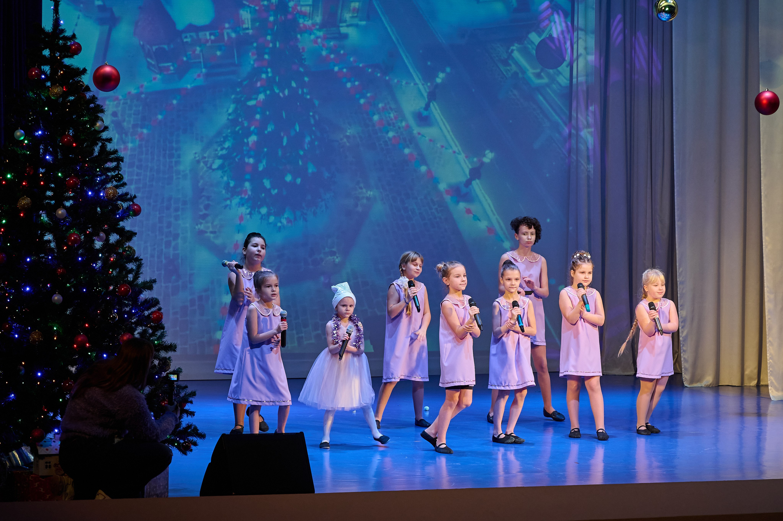 Концерт в ДК Марьина роща. Жизнь курорта Кабардинка в фотографиях