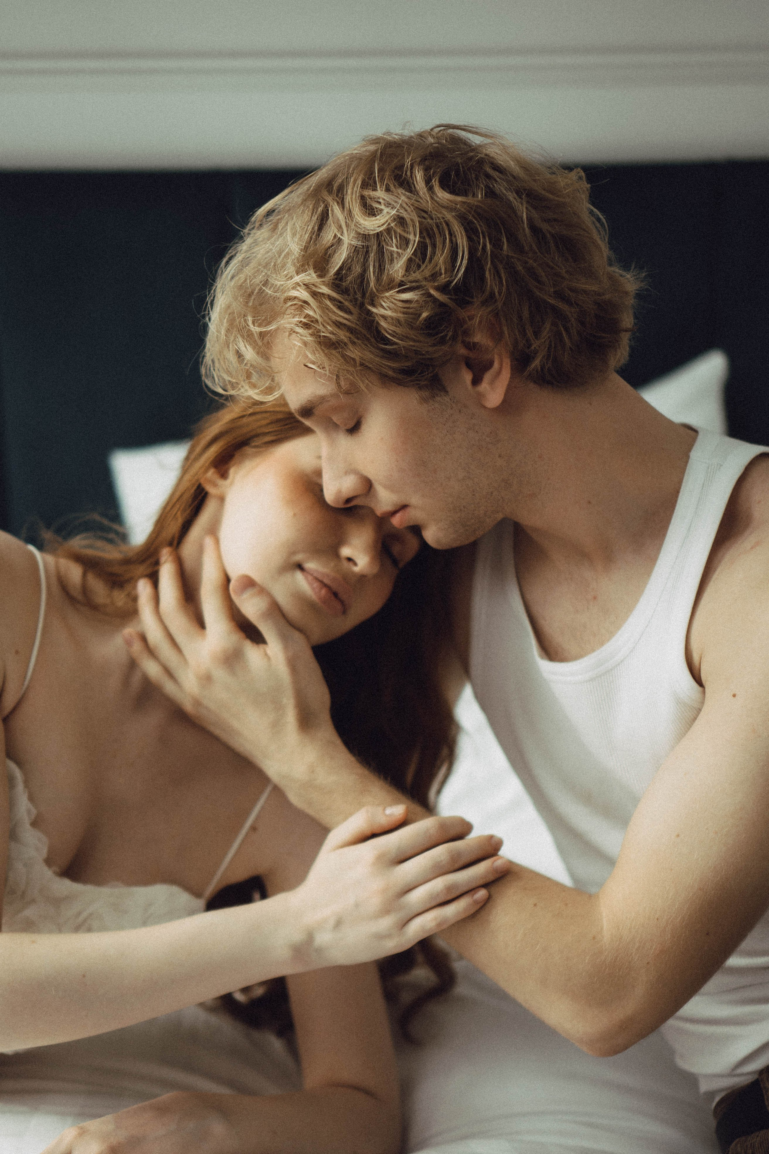 СВАДЕБНАЯ СЬЕМКА В ОТЕЛЕ. СБОРЫ ЖЕНИХА И НЕВЕСТЫ И ТАКЖЕ ТОР И ПОДГОТОВКА К ПРОГУЛКЕ. Профессиональный фотограф, Санкт-Петербург — Виктория Богомолова