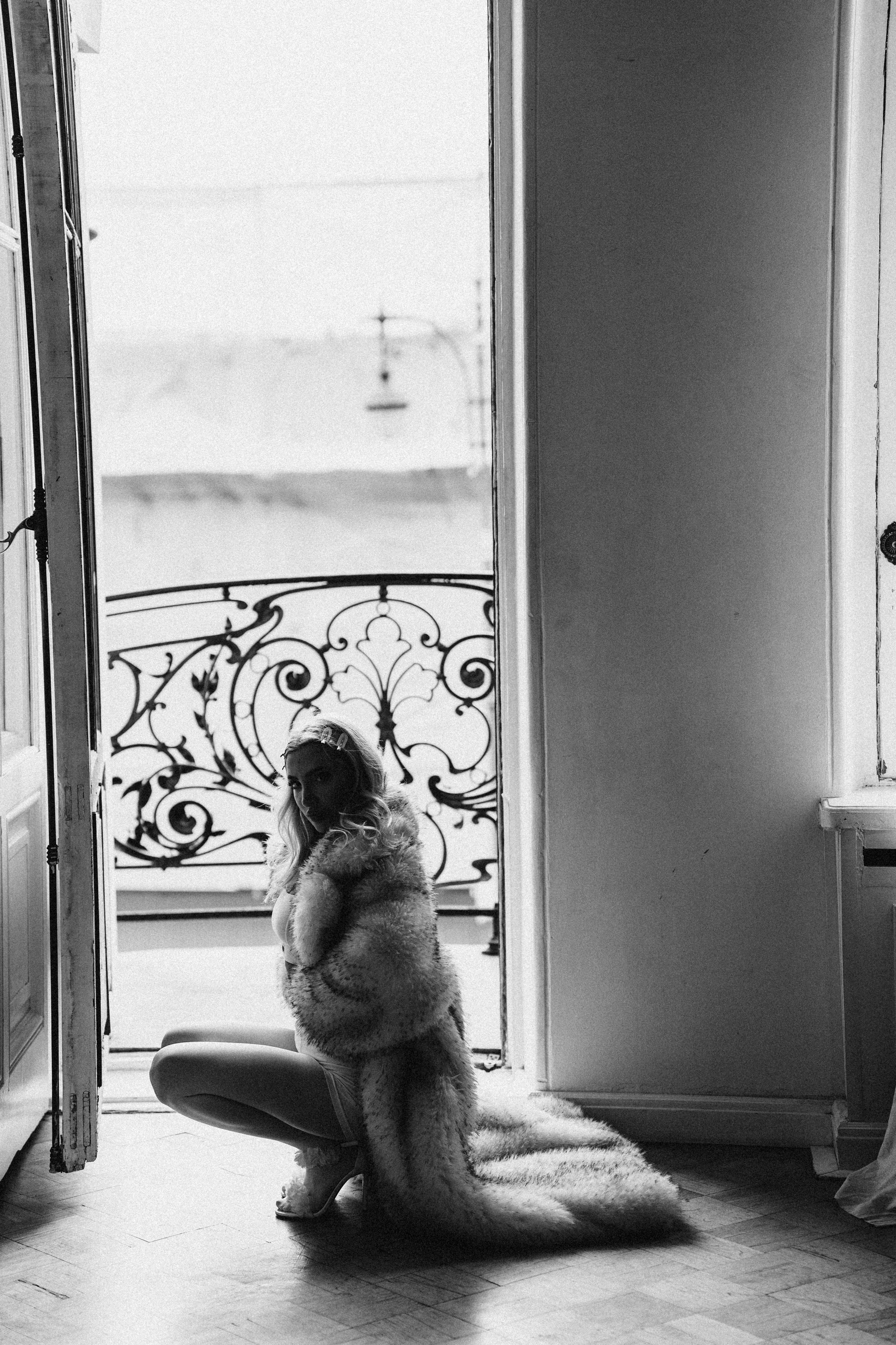 МИНИМАЛИЗМ В СТУДИИ НА ЧЕРНЫШЕВСКОЙ В СТУДИИ С БАЛКОНОМ. Профессиональный фотограф, Санкт-Петербург — Виктория Богомолова