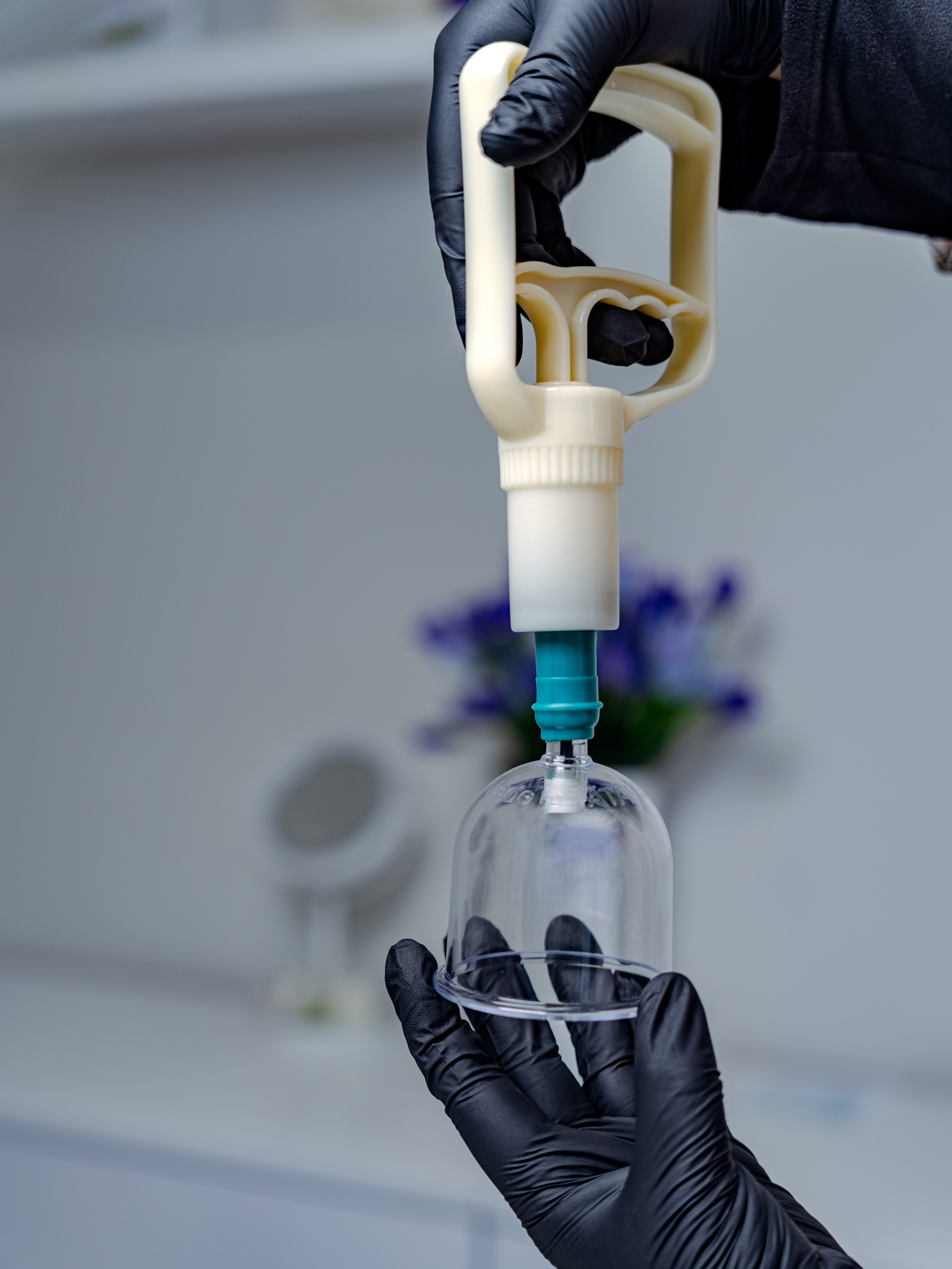 Выездная фотосъемка, товар массажные баночки. Олейник Денис — предметный фотограф, фотограф для маркетплейсов в Казани