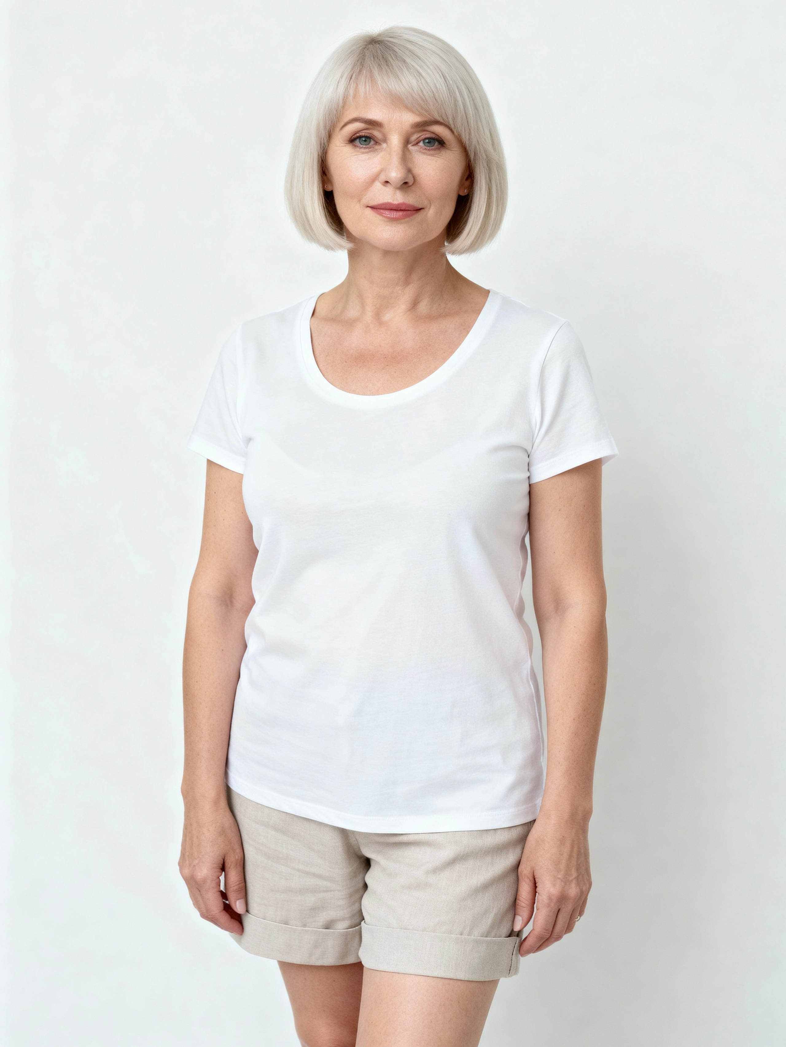 Женщины. Продающий контент для маркетплейсов и e-commerce «под ключ»