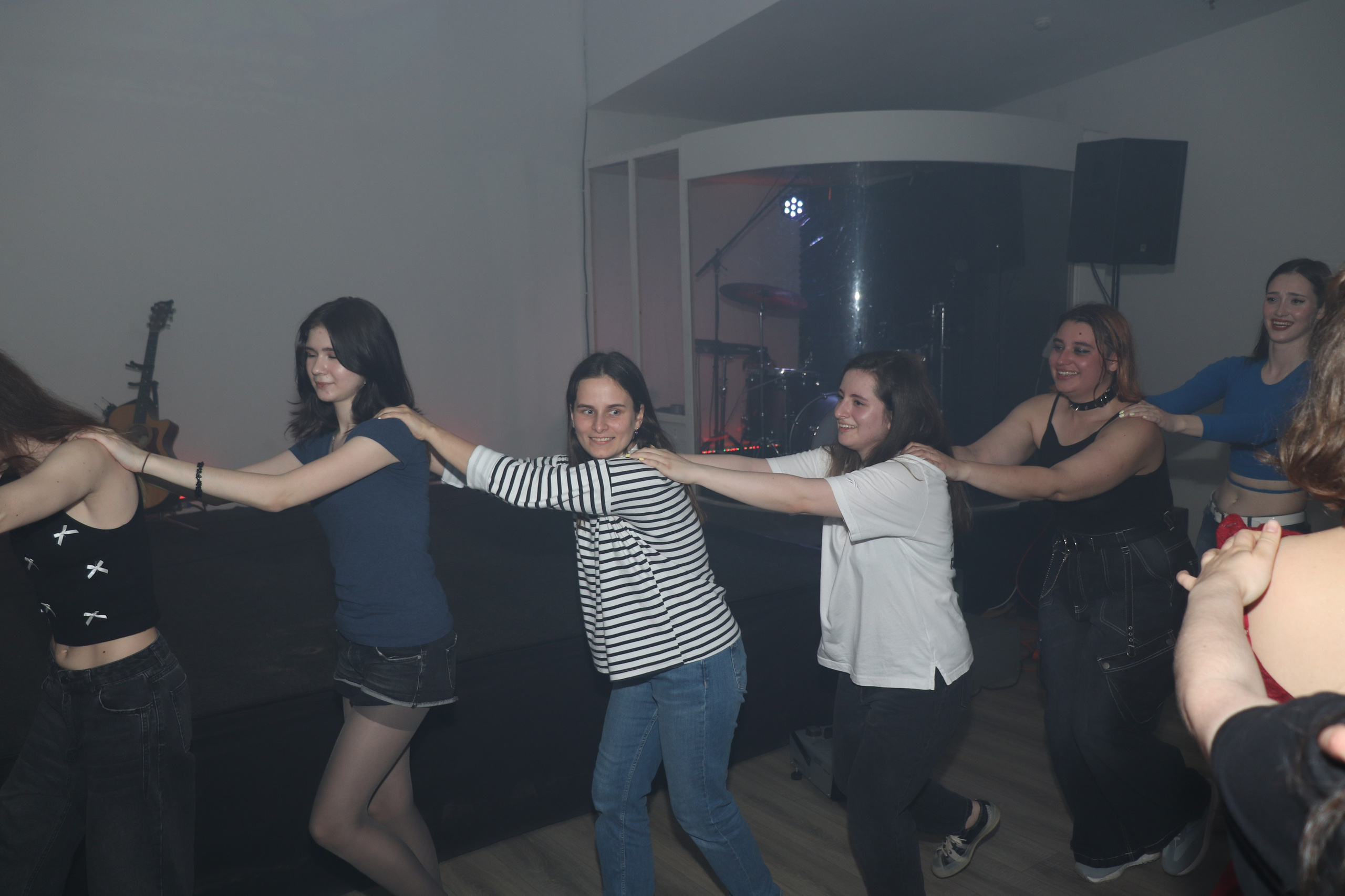 Дискотека 90х молодёжного «клуба 52». Ивентный фотограф в Санкт-Петербурге Олег Комков