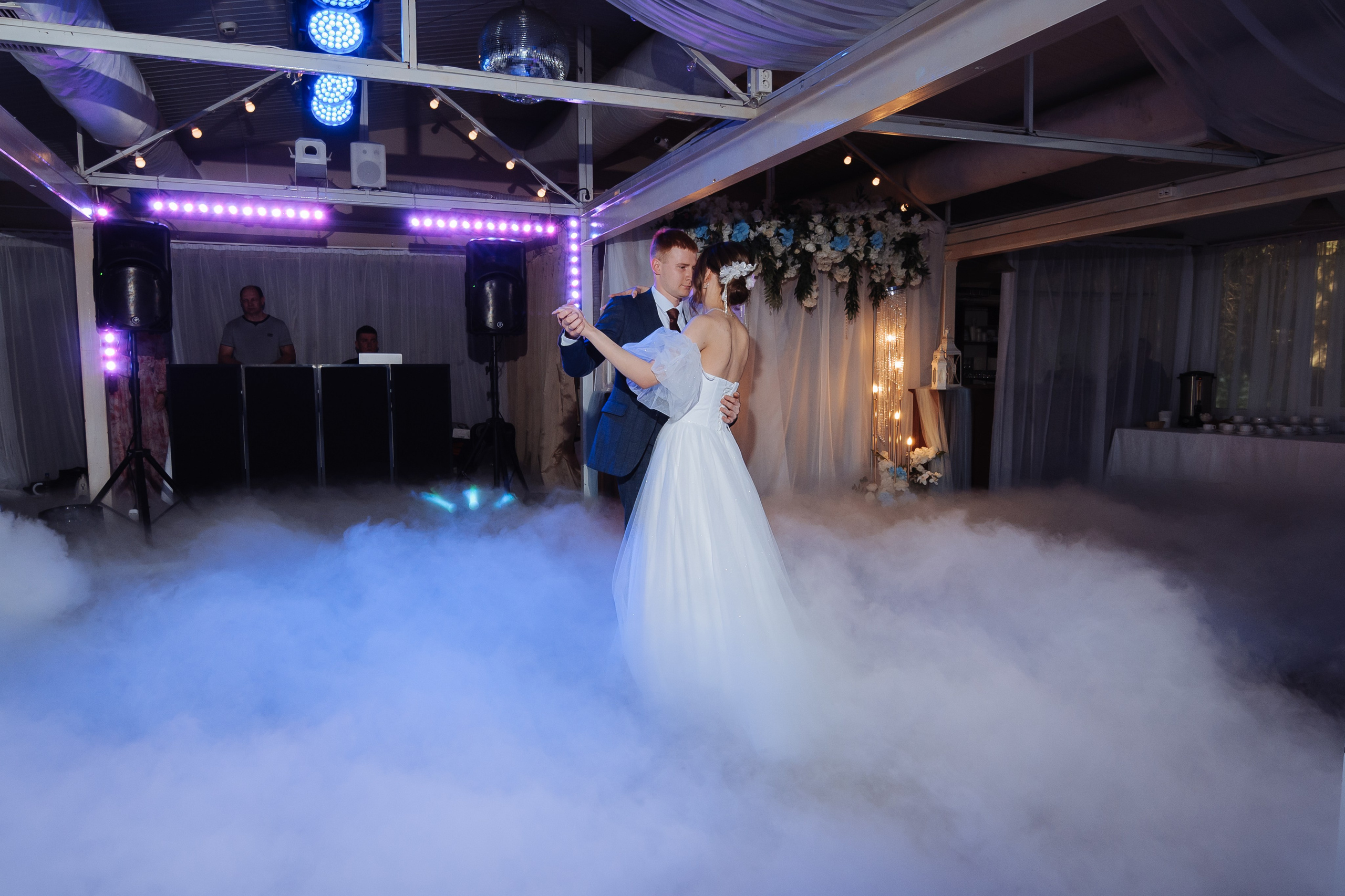 Свадебная съёмка для Ирины и Николая. Сборы в отеле. Свадебный и семейный фотограф г. Ярославль Савинская Анастасия