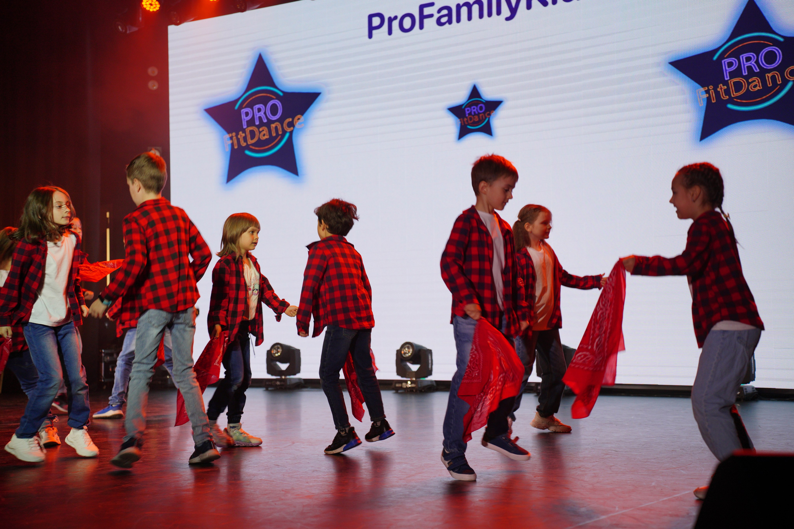 Танцевальный конкурс|Концертный зал Epicenter. Концертный и репортажный фотограф в Санкт-Петербурге Слава Пахомов