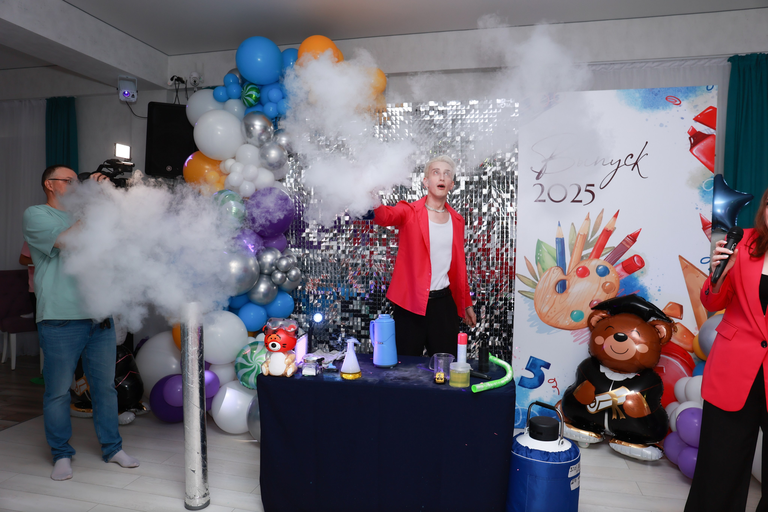 Выпускной в Fantasy Hall. Детский семейный фотограф Краснодар