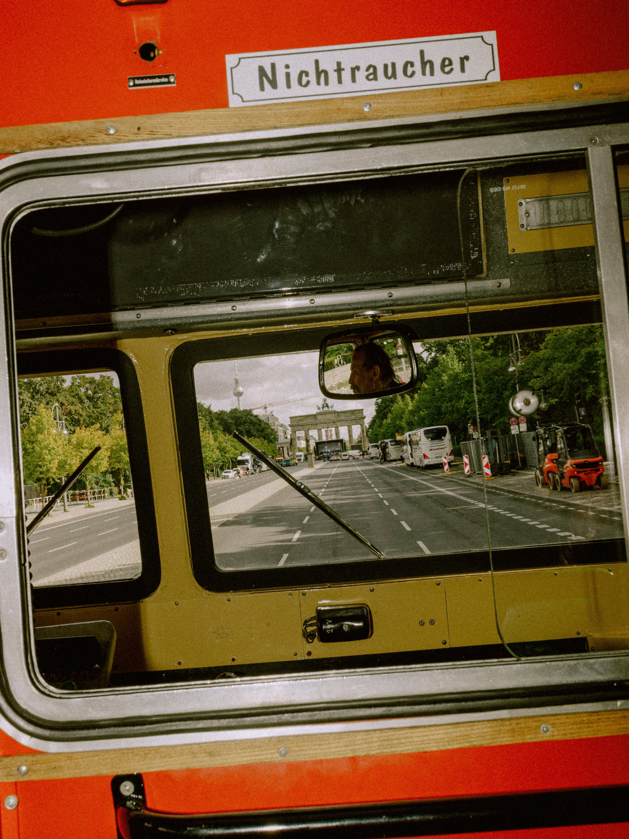 Berlin beats: Love, Fun and Party. Katerina Nord | Wedding and Couple Photographer in Germany and Europe