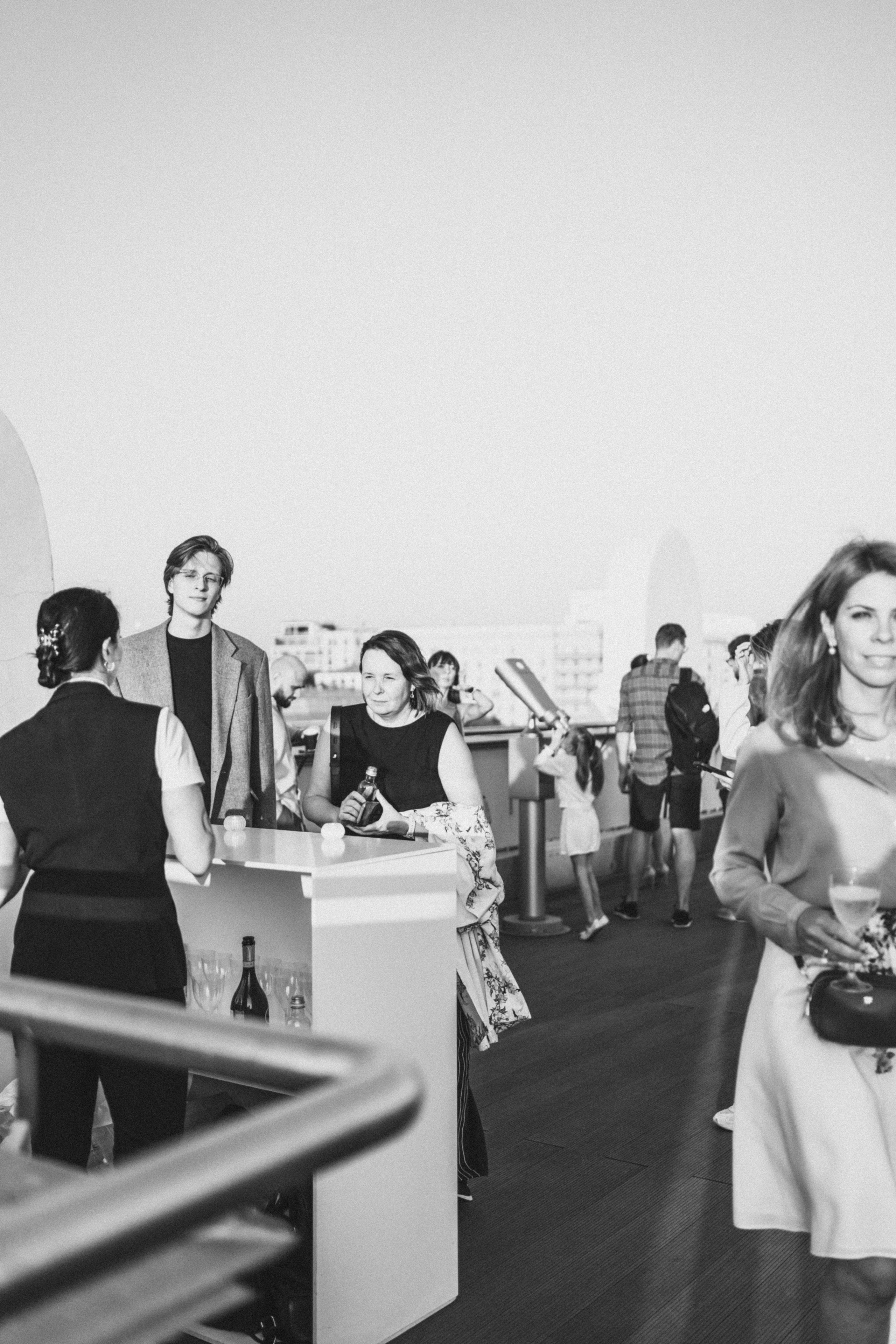 Выставка на крыше Парка Горького. Семейный и детский фотограф и видеограф в Москве, Серпухове и Тарусе Валерия Сорокина