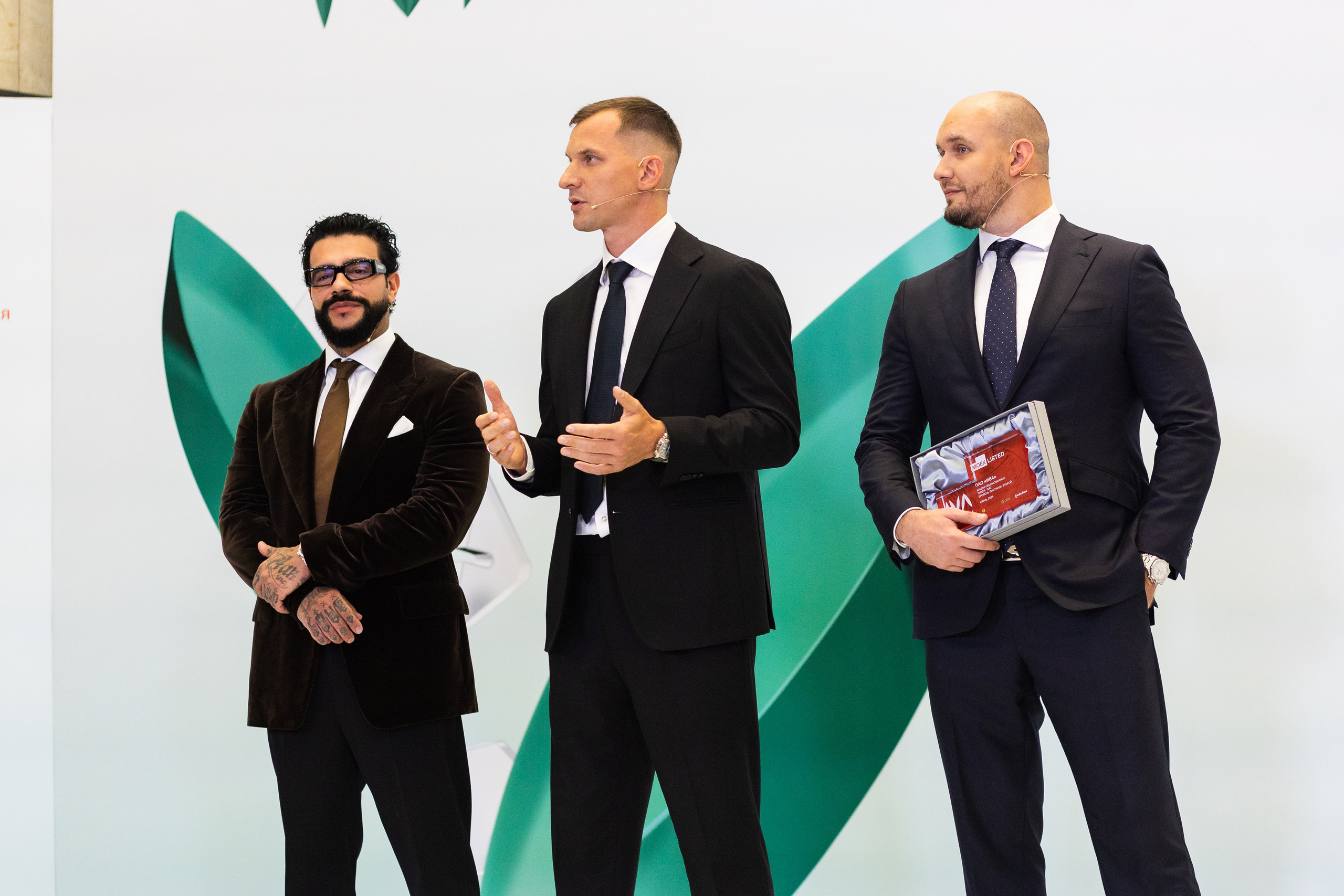 IVA на Московской бирже. Свадебный и портретный фотограф в Королёве Сергей Чихарев