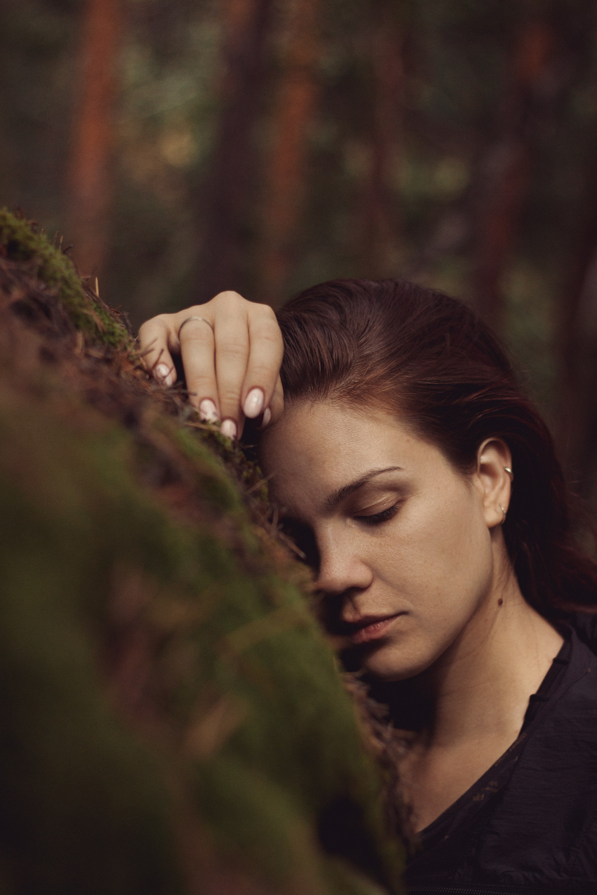 Саша во мхах / Каркаралинск. Фотограф Наталья Гончарова. Снимаю живые портреты в Алматы