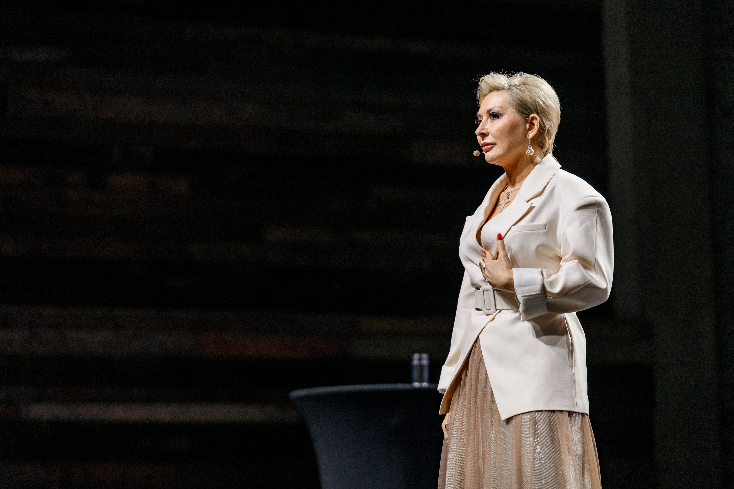 YOUTUBE ЖУРНАЛ ЖЕНЩИНЫ. Максим Комаров — Профессиональный фотограф