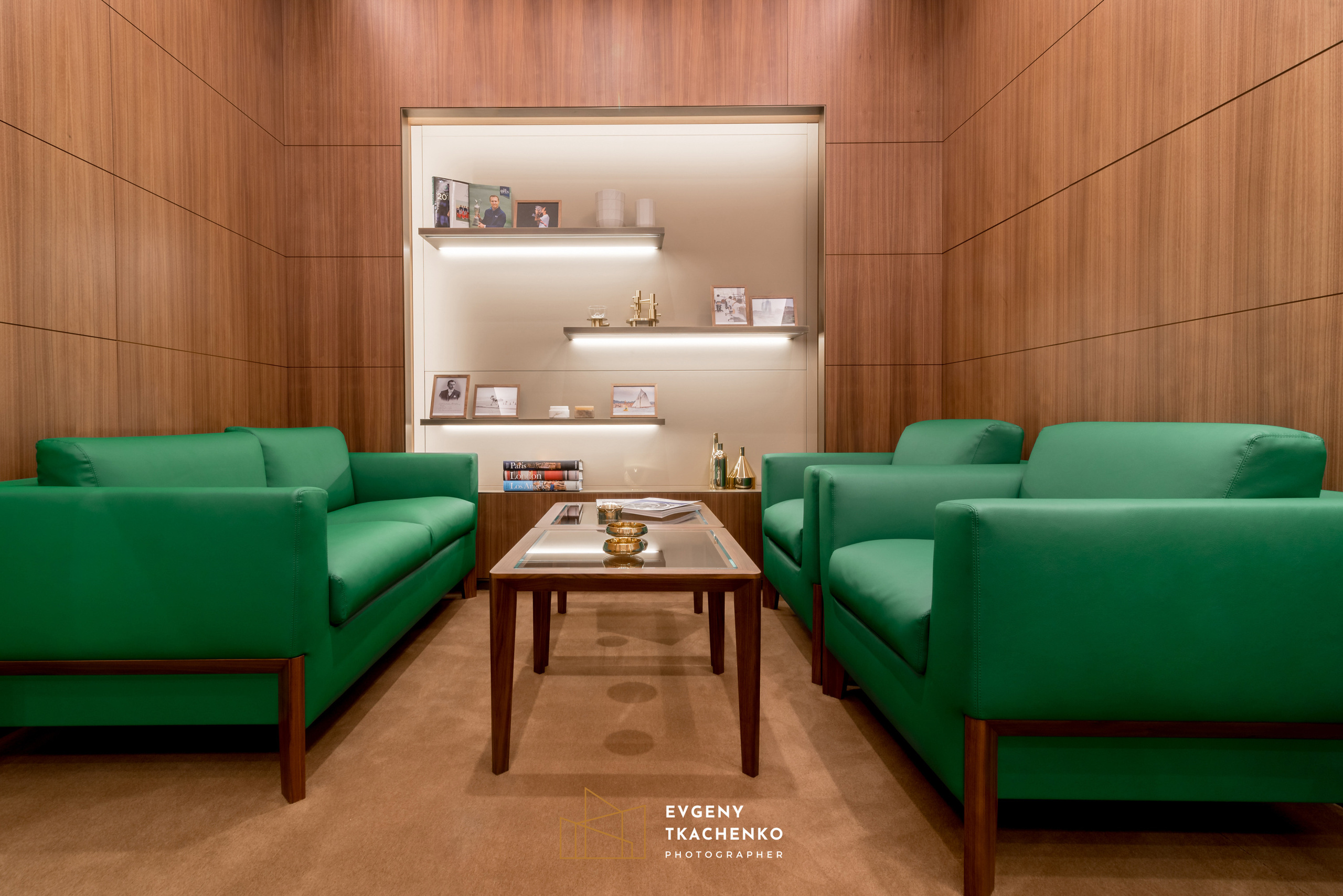 Шоу-рум «Rolex» в Talan Galery. Архитектурный и интерьерный фотограф в Казахстане