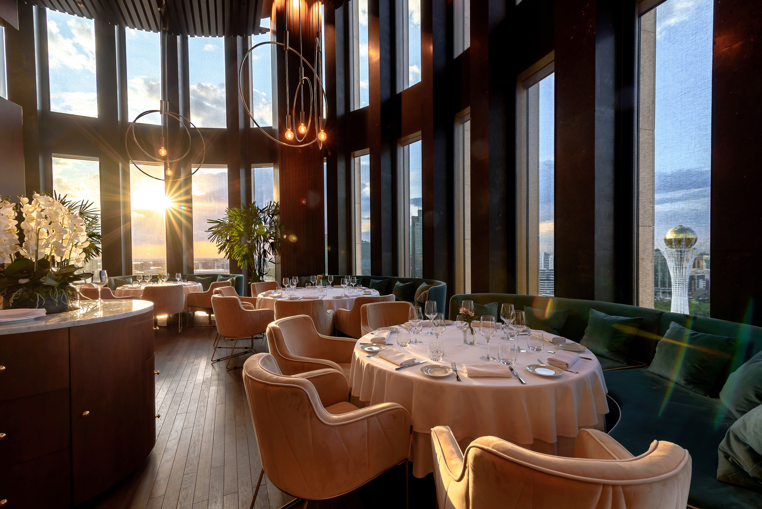 Ресторан «Selfie». Архитектурный и интерьерный фотограф в Казахстане