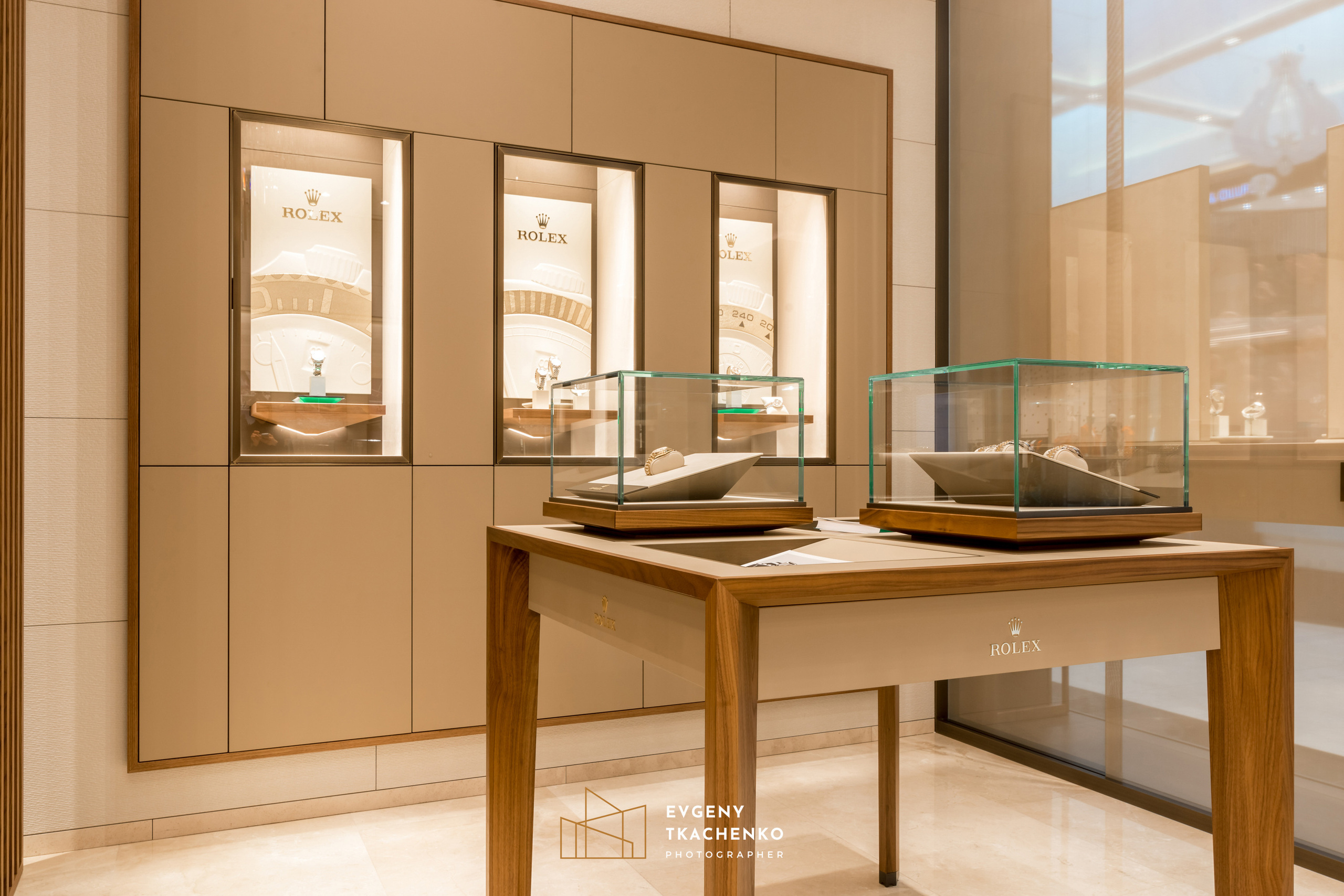 Шоу-рум «Rolex» в Talan Galery. Архитектурный и интерьерный фотограф в Казахстане