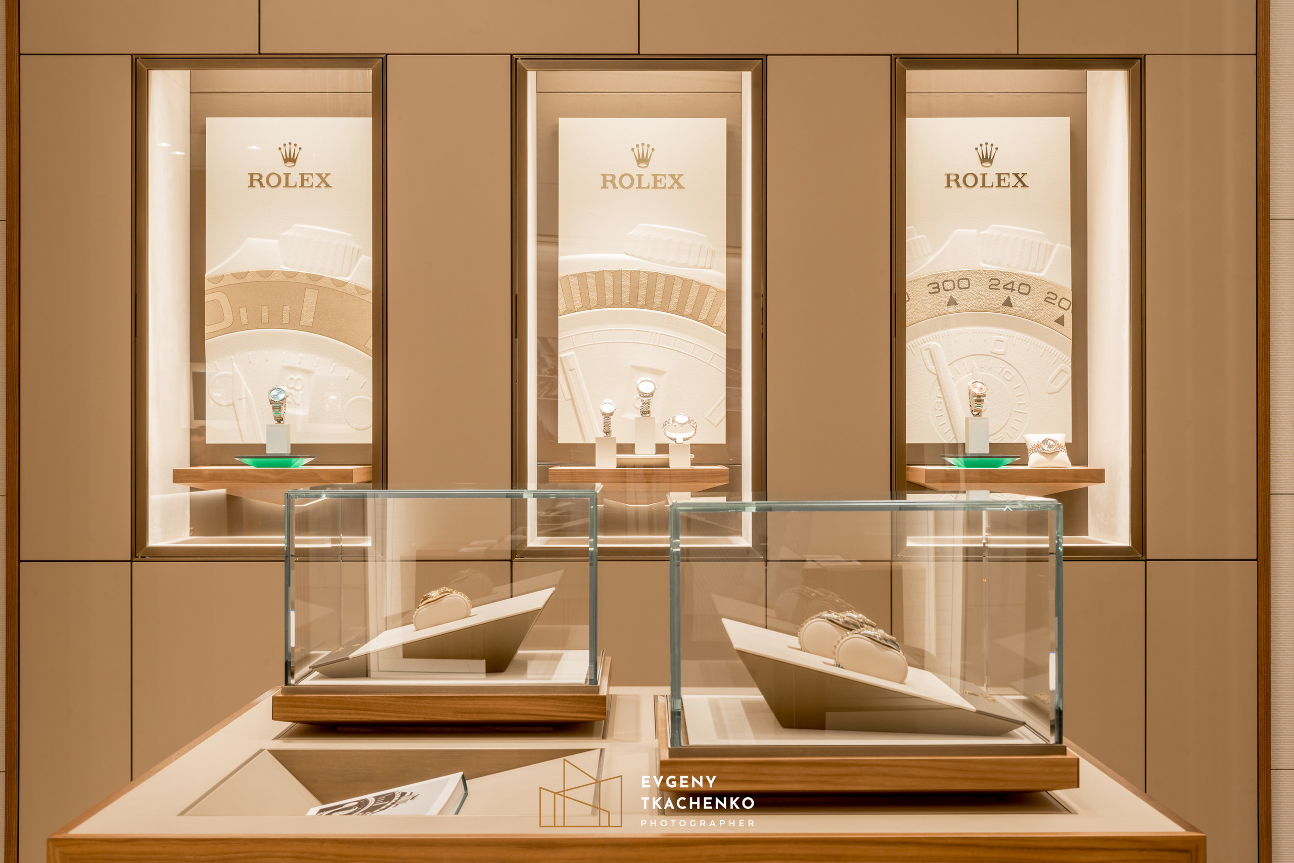 Шоу-рум «Rolex» в Talan Galery. Архитектурный и интерьерный фотограф в Казахстане