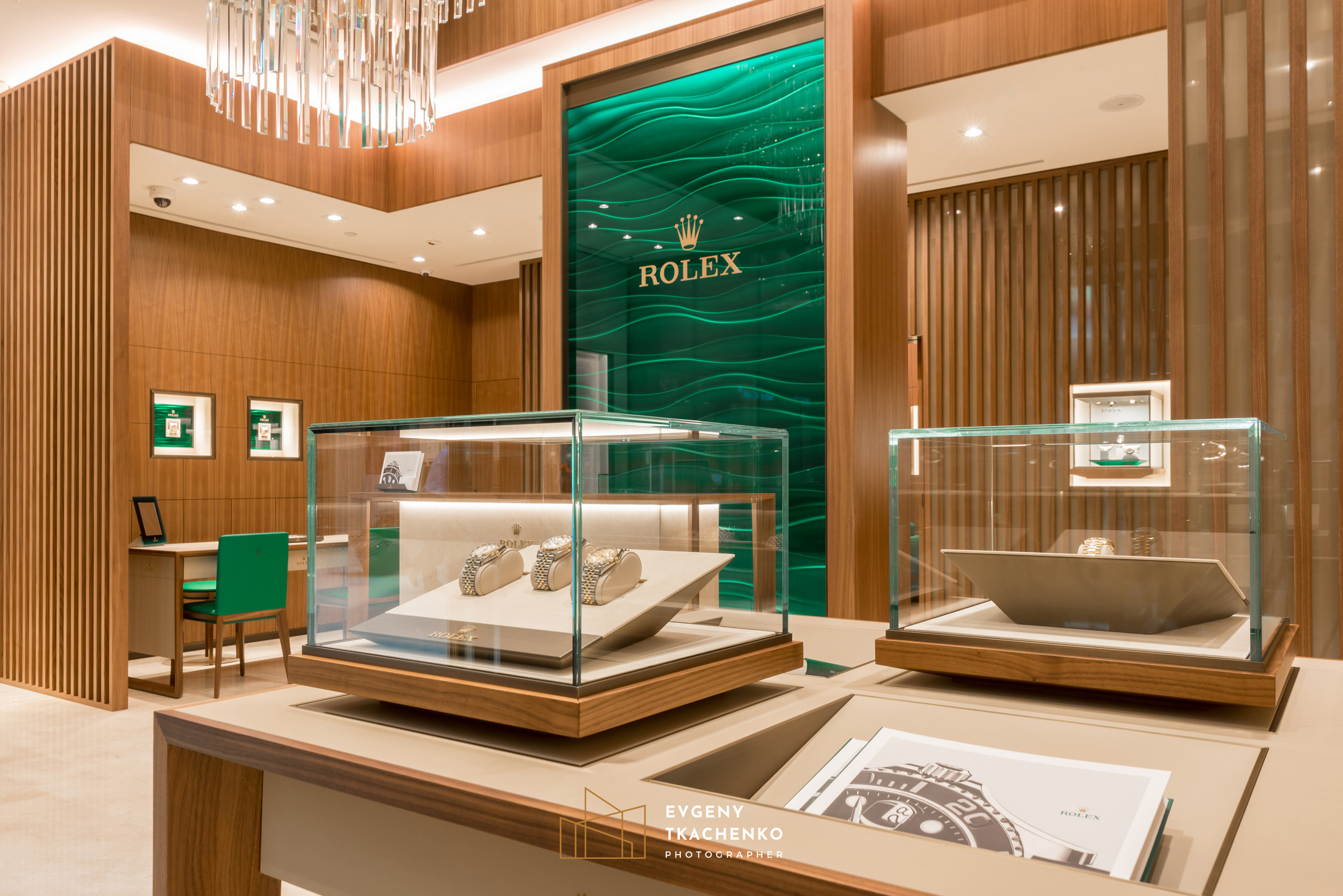 Шоу-рум «Rolex» в Talan Galery. Архитектурный и интерьерный фотограф в Казахстане