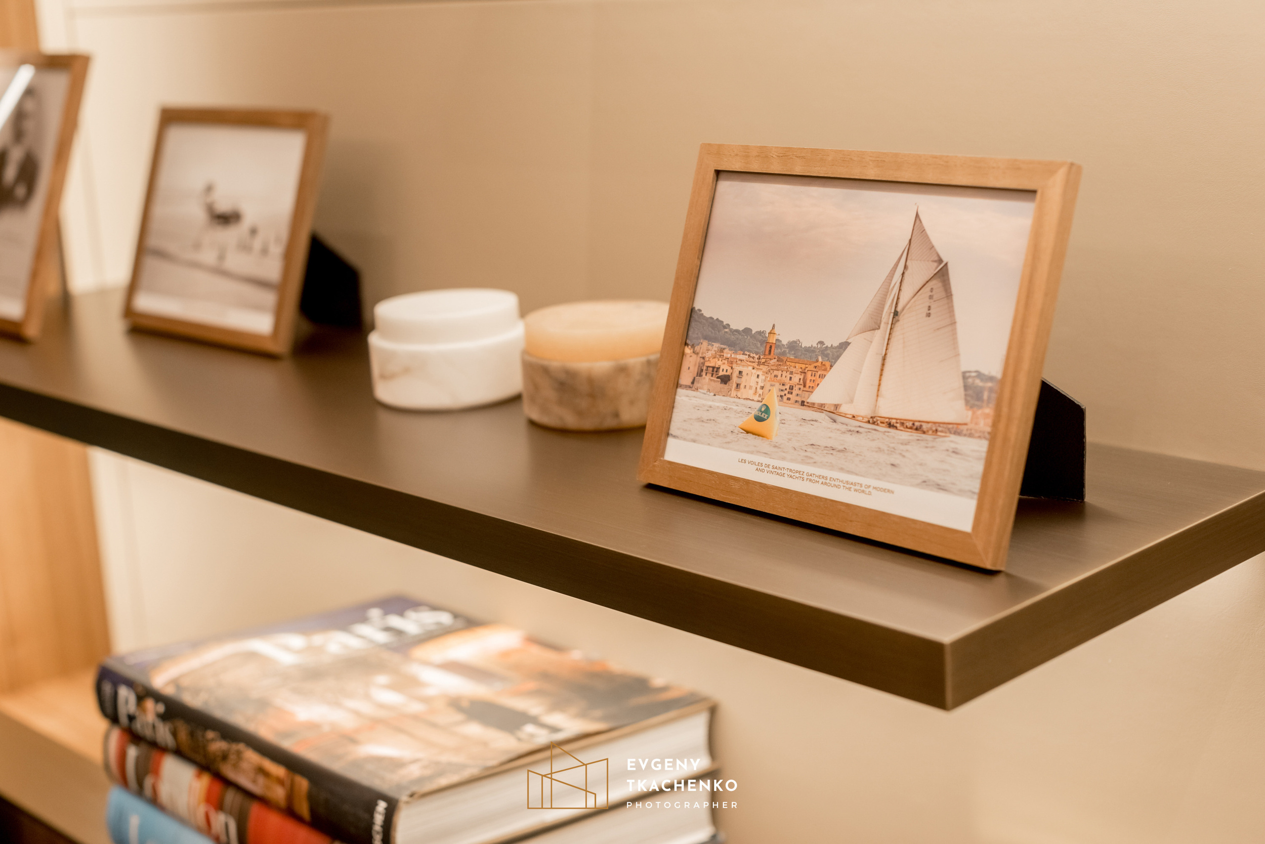 Шоу-рум «Rolex» в Talan Galery. Архитектурный и интерьерный фотограф в Казахстане