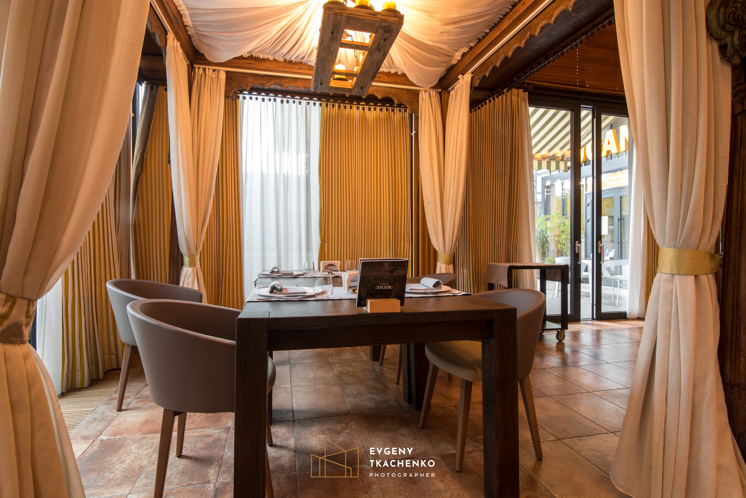 Ресторан «Lugano». Архитектурный и интерьерный фотограф в Казахстане